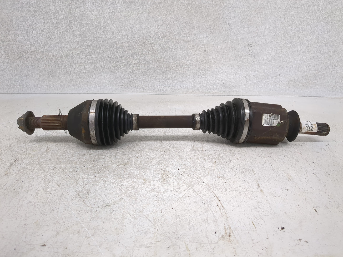2013-2019 Cadillac Xts Axle Shaft Front Passenger Cv C/v - Oemusedautoparts1.com