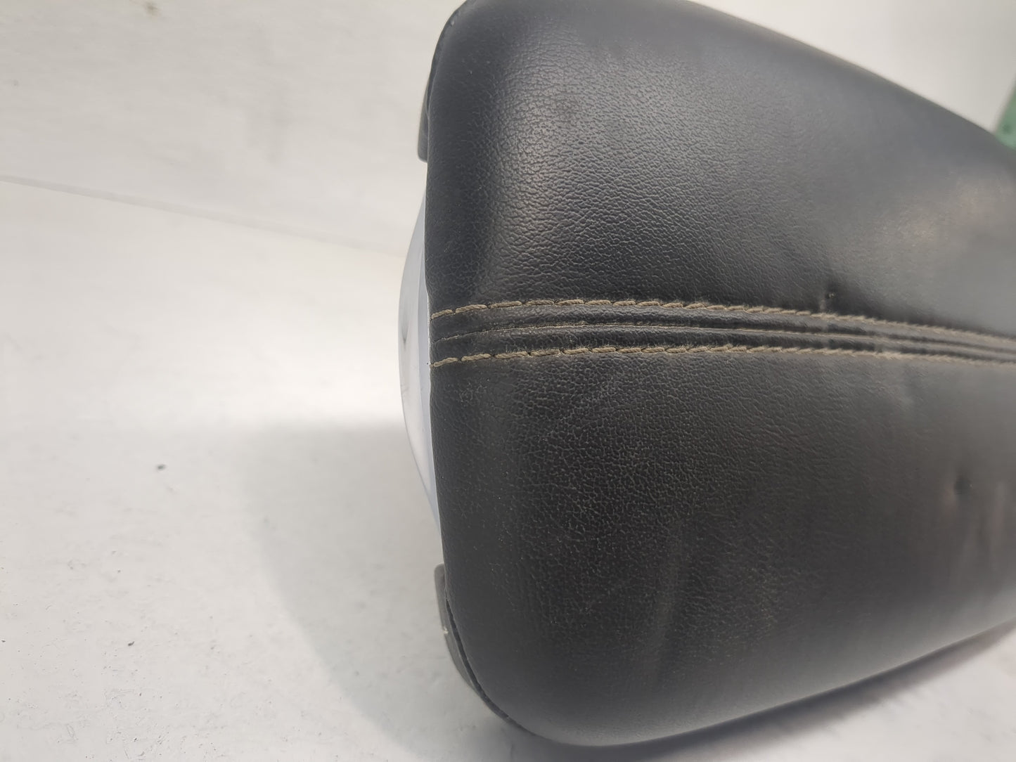 2019 Cadillac Xts Center Console Armrest Cover Lid Fits OEM Used Auto Parts - Oemusedautoparts1.com