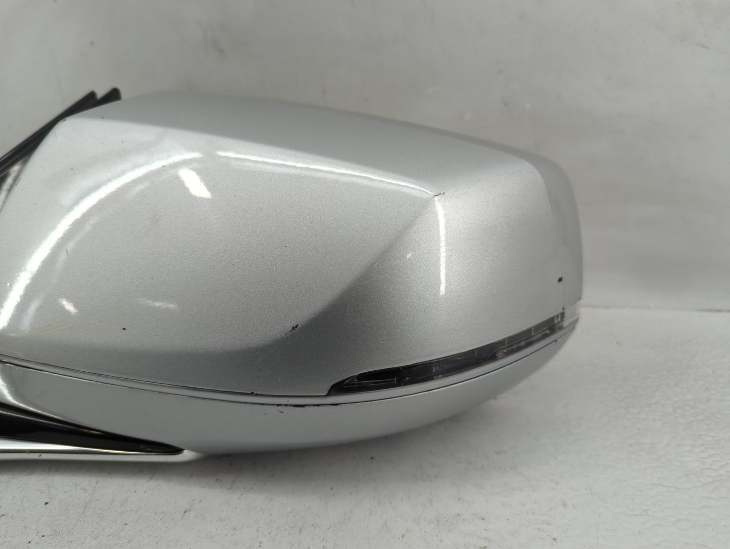 2016-2019 Cadillac Xts Driver Side View Mirror - Left Door Mirror OEM Used - Oemusedautoparts1.com