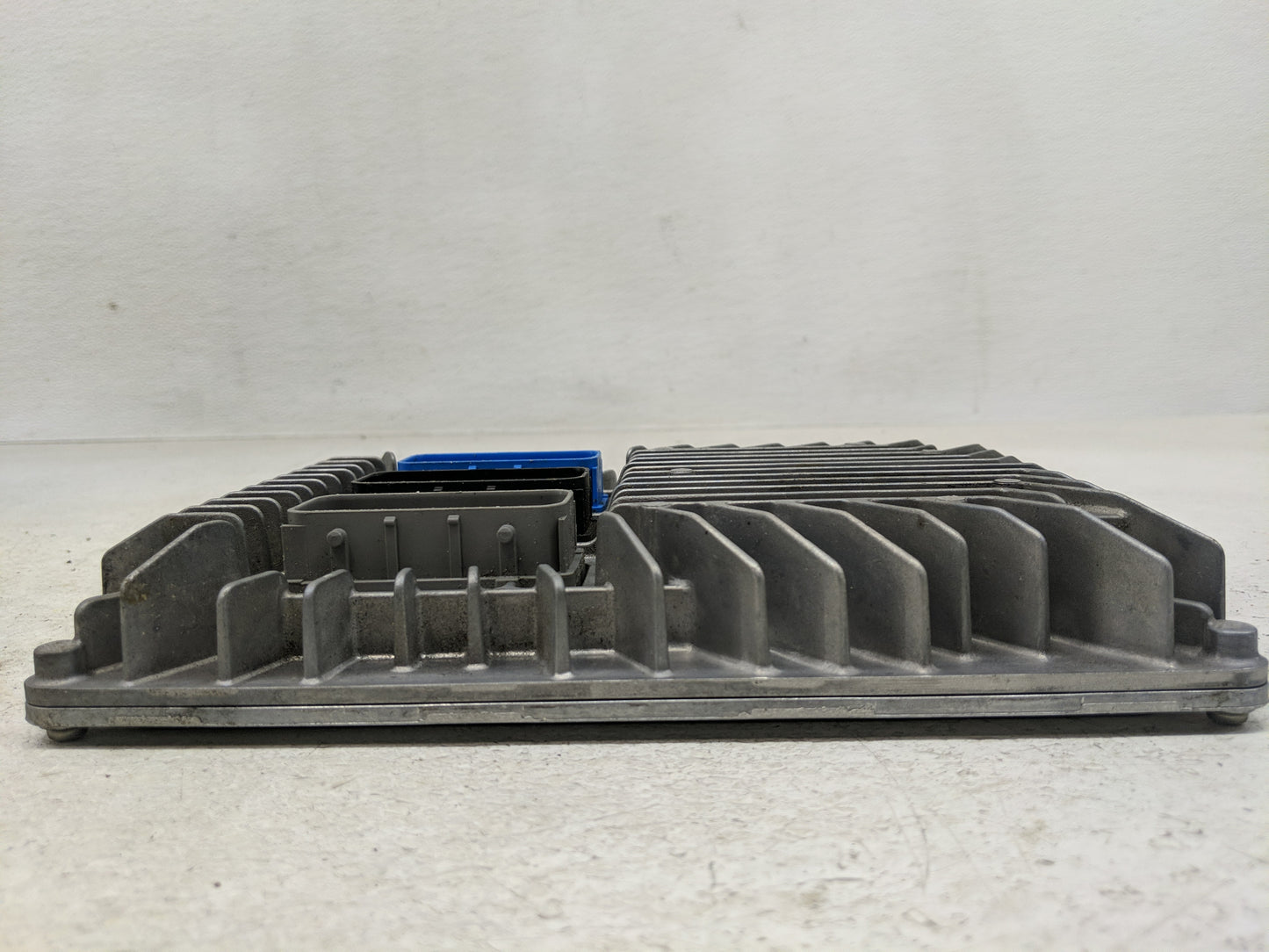 2017-2019 Cadillac Xts PCM Engine Control Computer ECU ECM PCU OEM P/N:12694743 Fits Fits 2017 2018 2019 2020 OEM Used Auto 