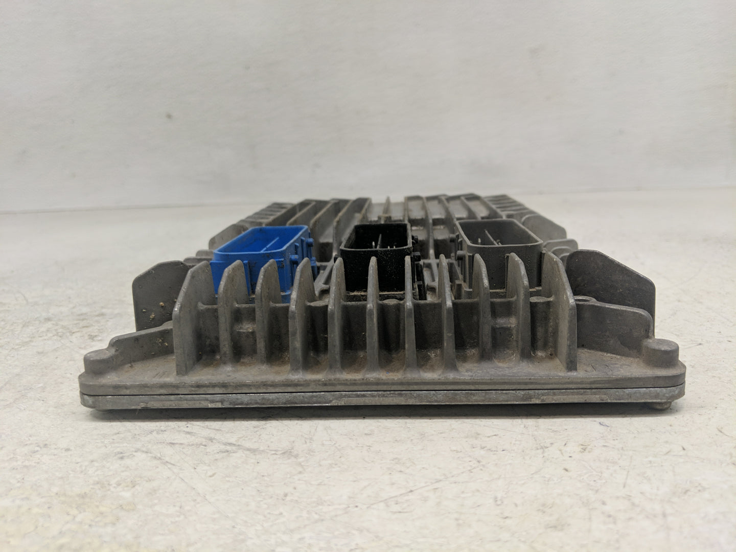 2017-2019 Cadillac Xts PCM Engine Control Computer ECU ECM PCU OEM P/N:12694743 Fits Fits 2017 2018 2019 2020 OEM Used Auto 