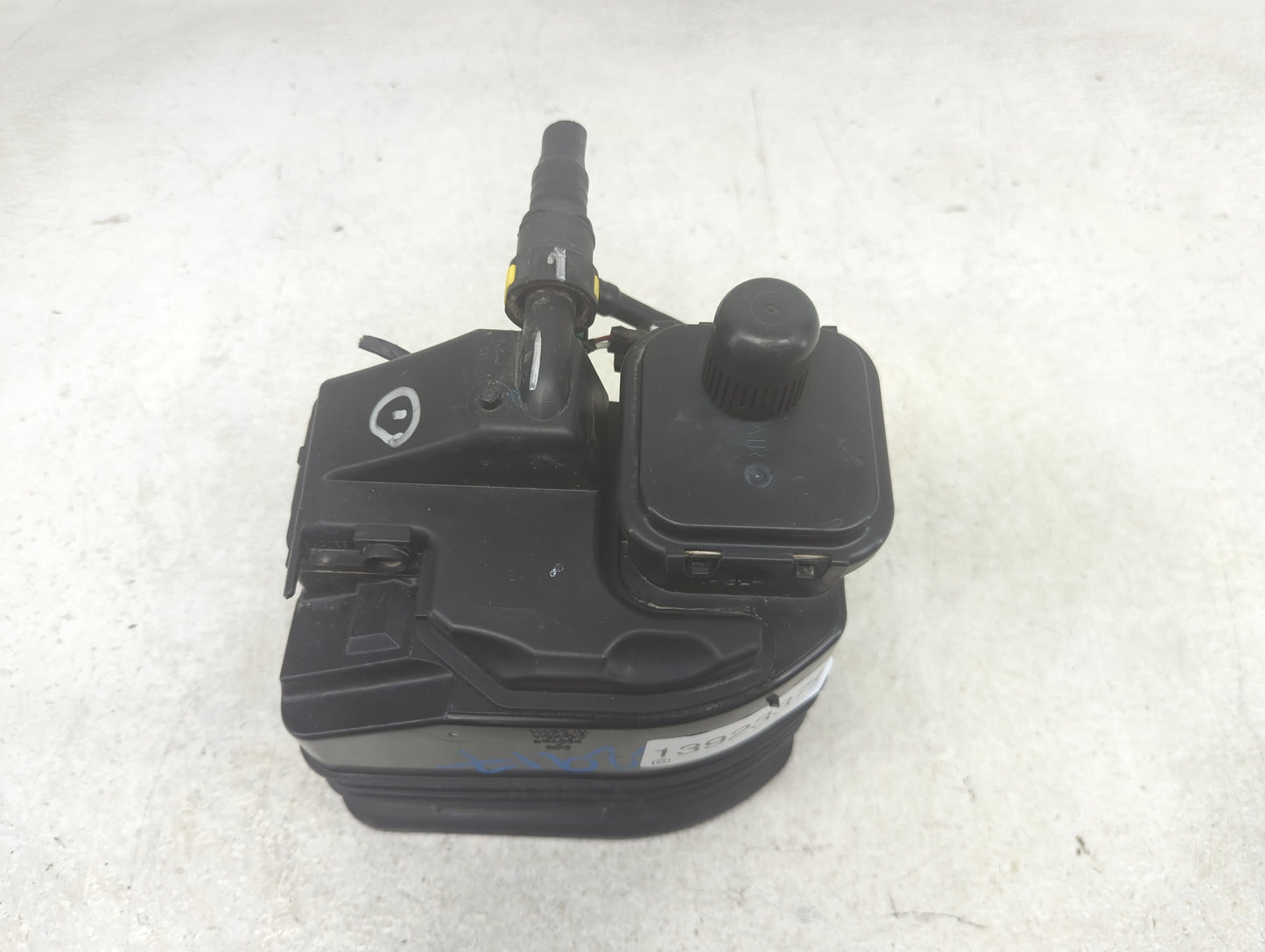 2019 Cadillac Xts Fuel Vapor Charcoal Canister - Oemusedautoparts1.com