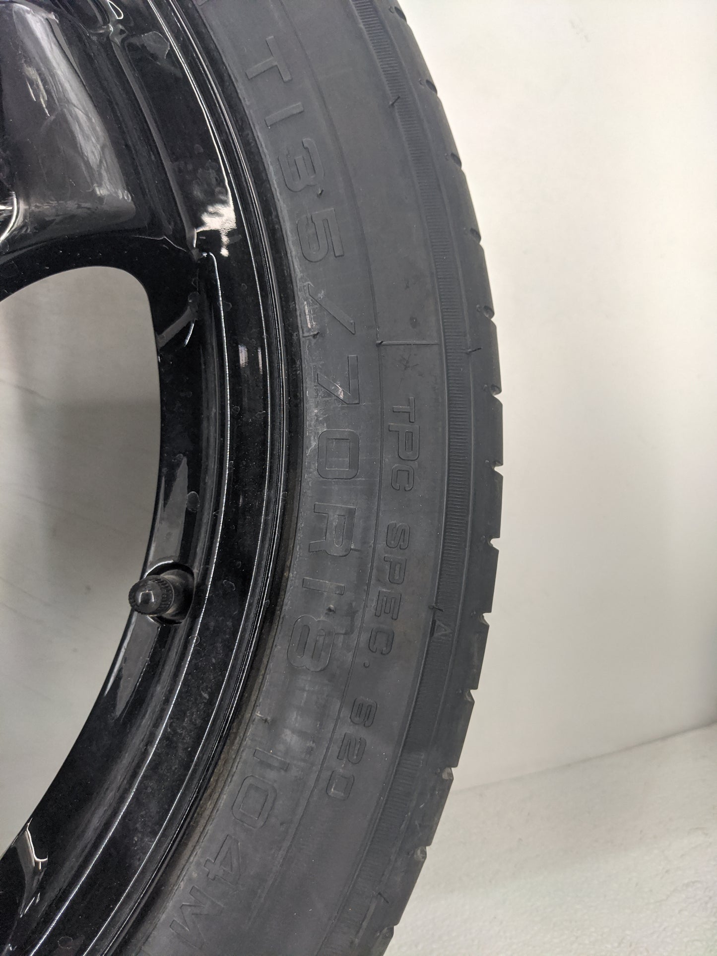2015-2019 Cadillac Xts Spare Donut Tire Wheel Rim Oem - Oemusedautoparts1.com
