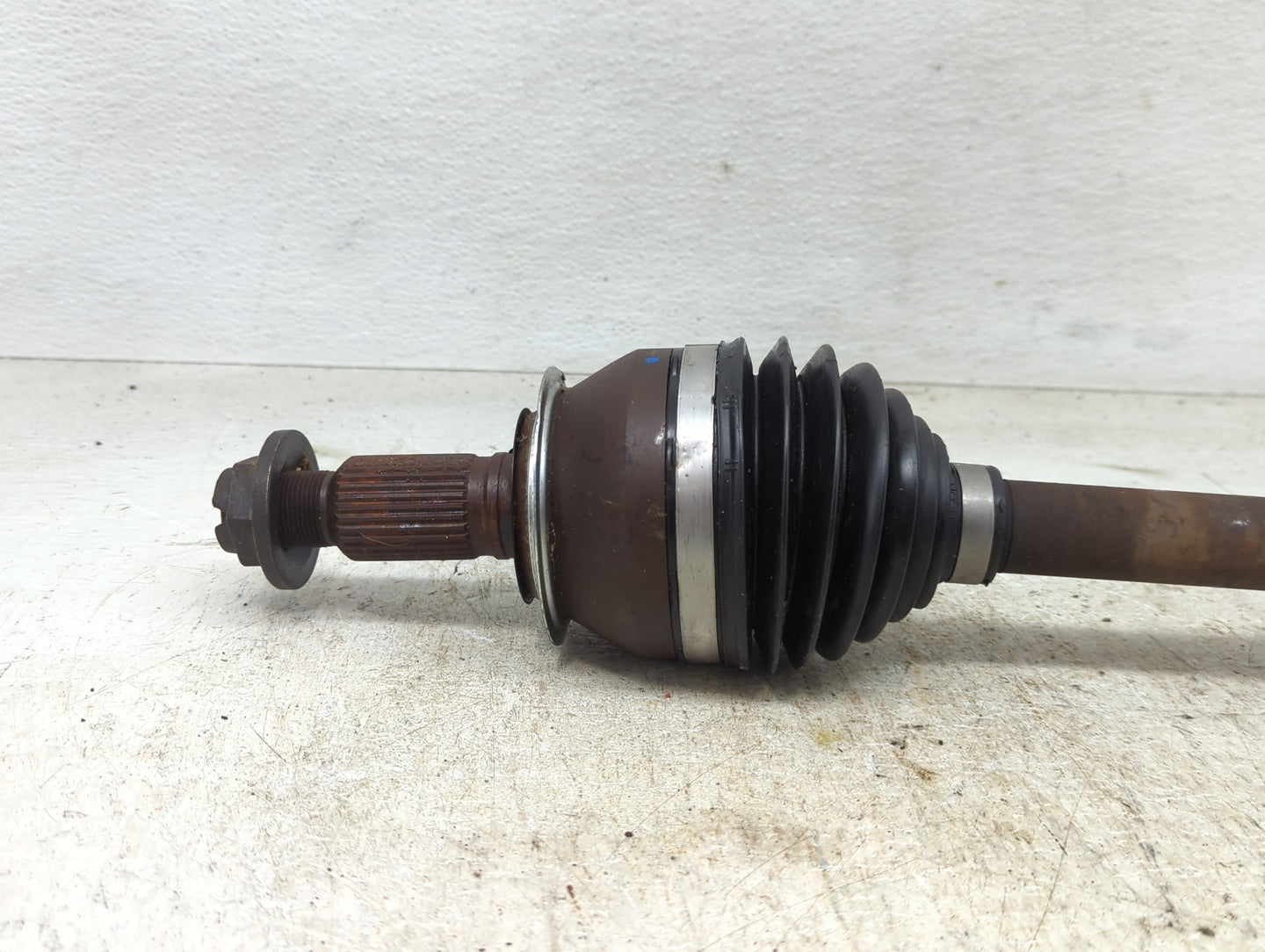 2013-2019 Cadillac Xts Axle Shaft Front Driver Cv C/v - Oemusedautoparts1.com