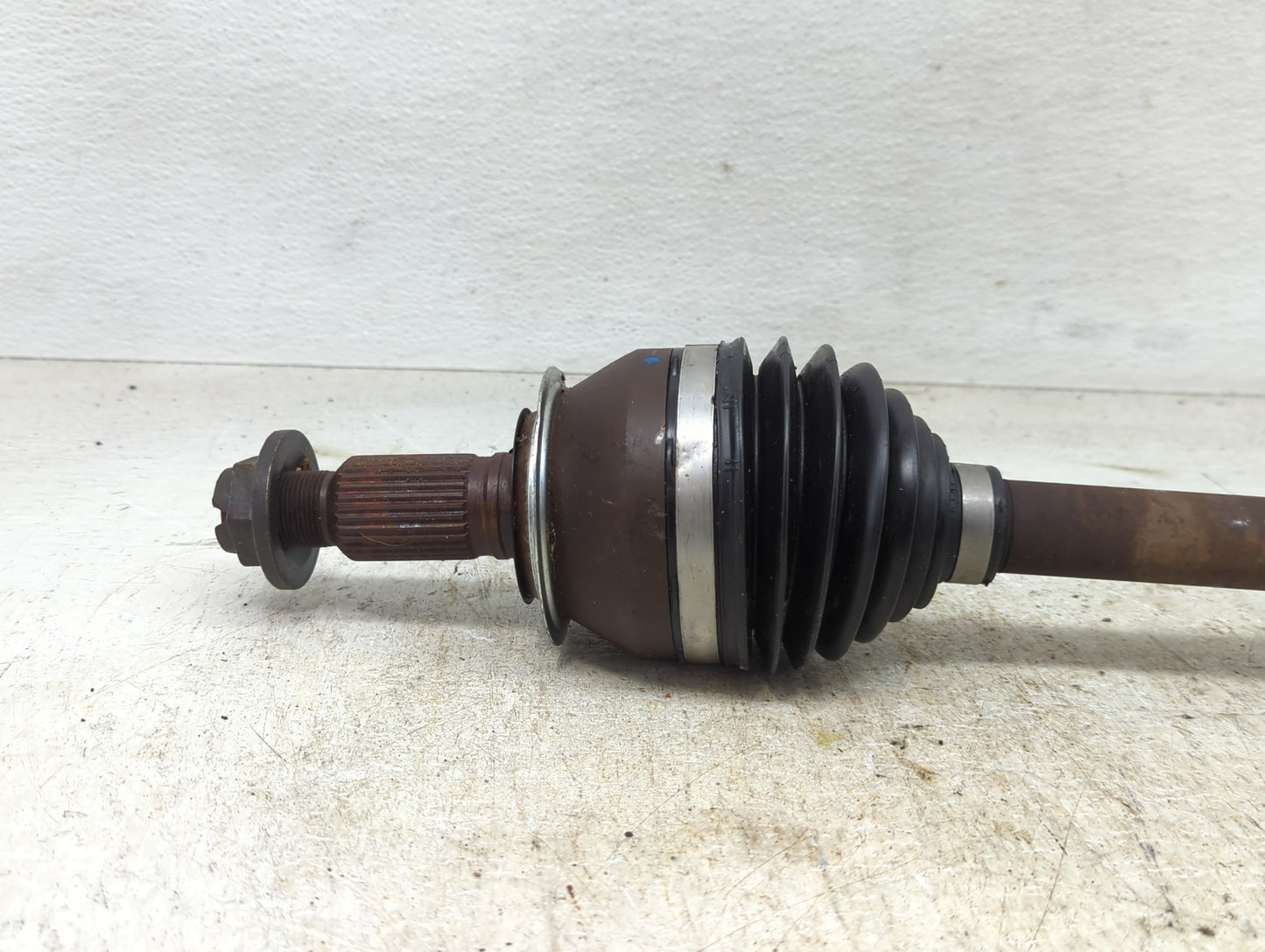 2013-2019 Cadillac Xts Axle Shaft Front Driver Cv C/v - Oemusedautoparts1.com