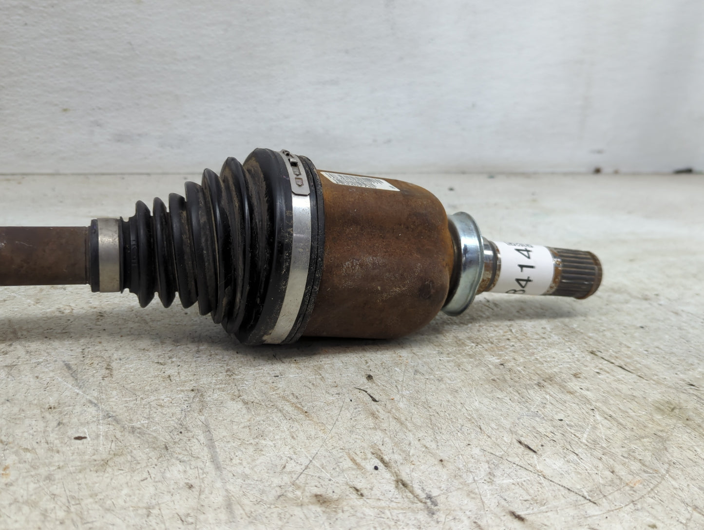 2013-2019 Cadillac Xts Axle Shaft Front Driver Cv C/v - Oemusedautoparts1.com