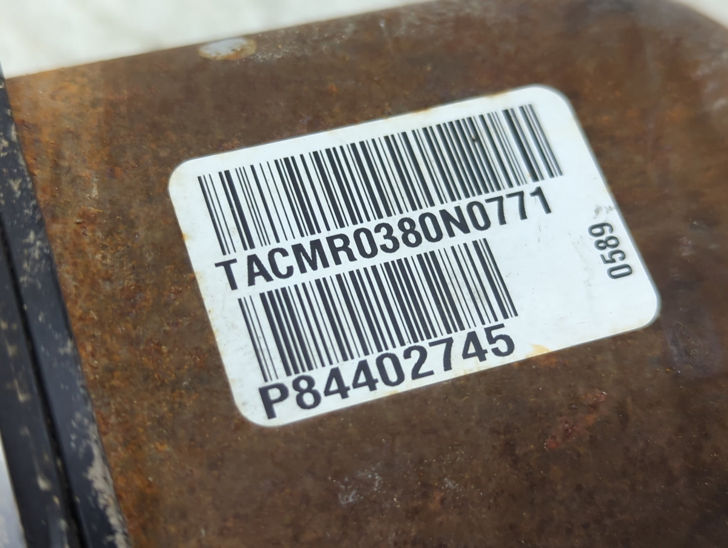 2013-2019 Cadillac Xts Axle Shaft Front Driver Cv C/v - Oemusedautoparts1.com