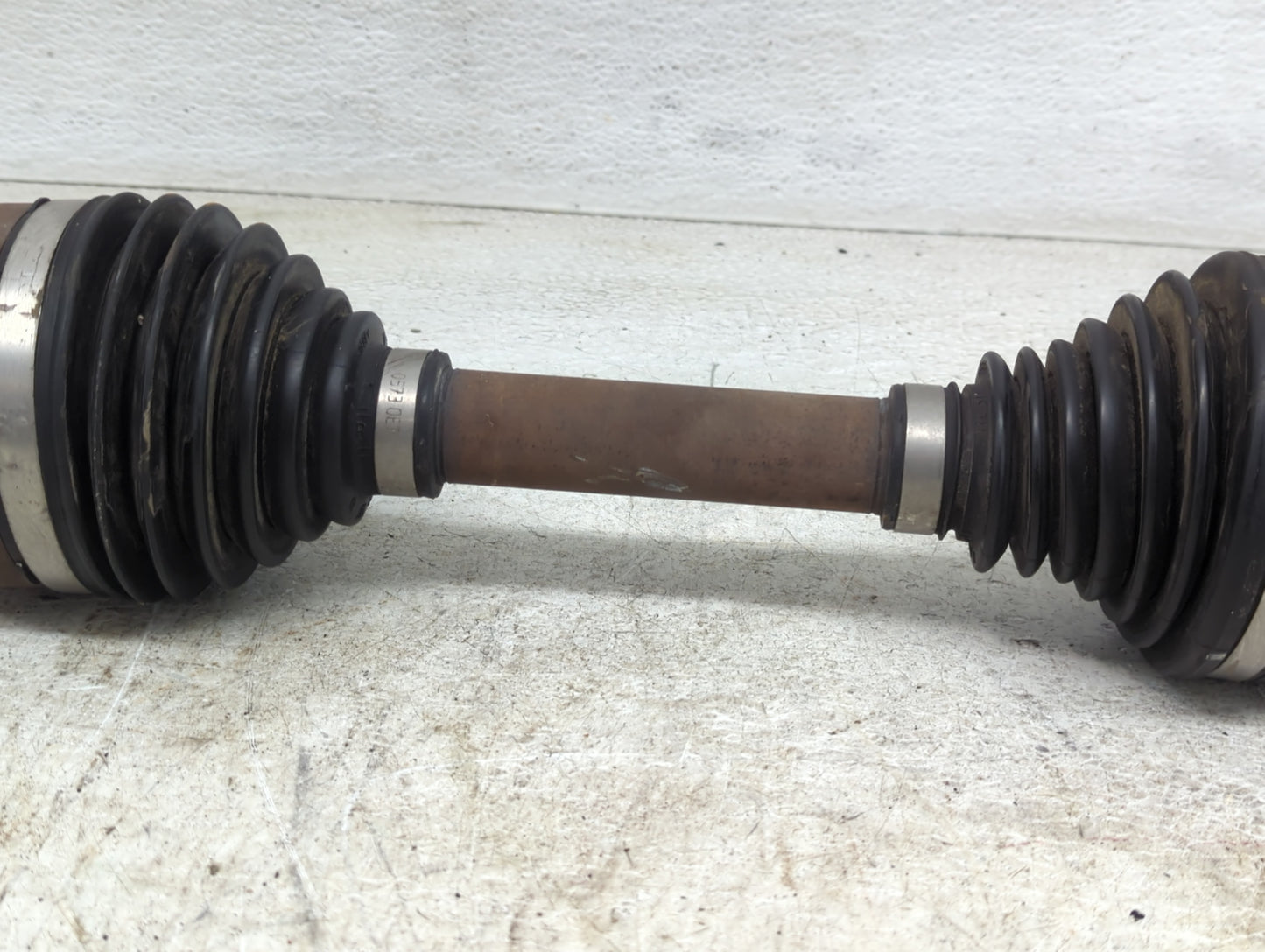 2013-2019 Cadillac Xts Axle Shaft Front Driver Cv C/v - Oemusedautoparts1.com