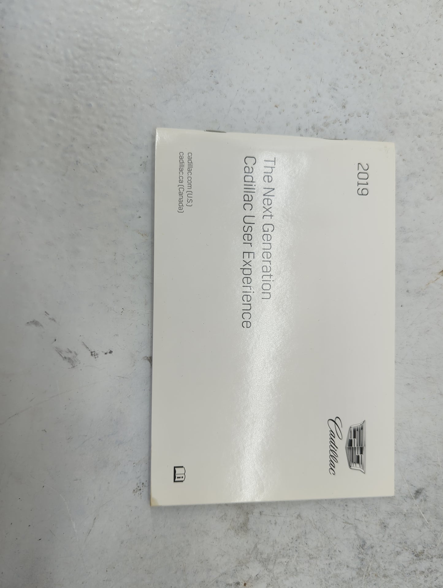 2019 Cadillac Xts Owners Manual Book Guide P/N:84137650 OEM Used Auto Parts - Oemusedautoparts1.com
