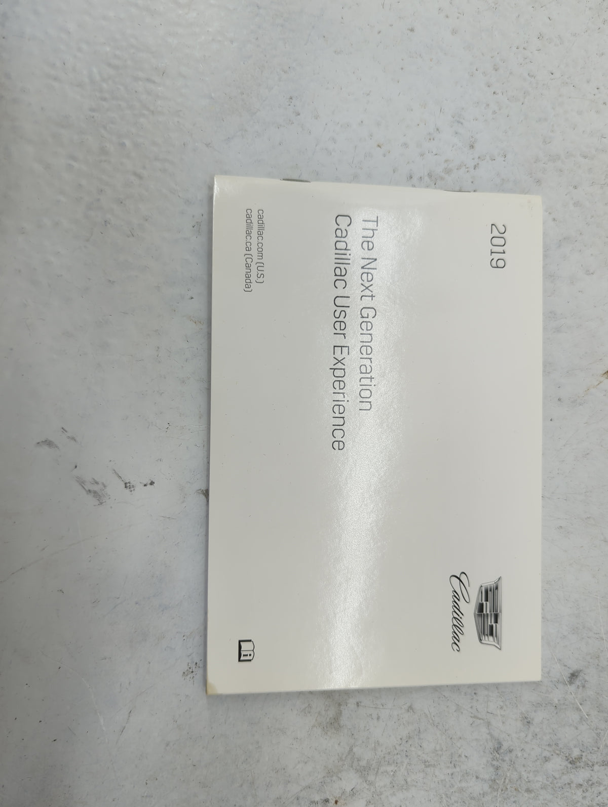 2019 Cadillac Xts Owners Manual Book Guide P/N:84137650 OEM Used Auto Parts - Oemusedautoparts1.com