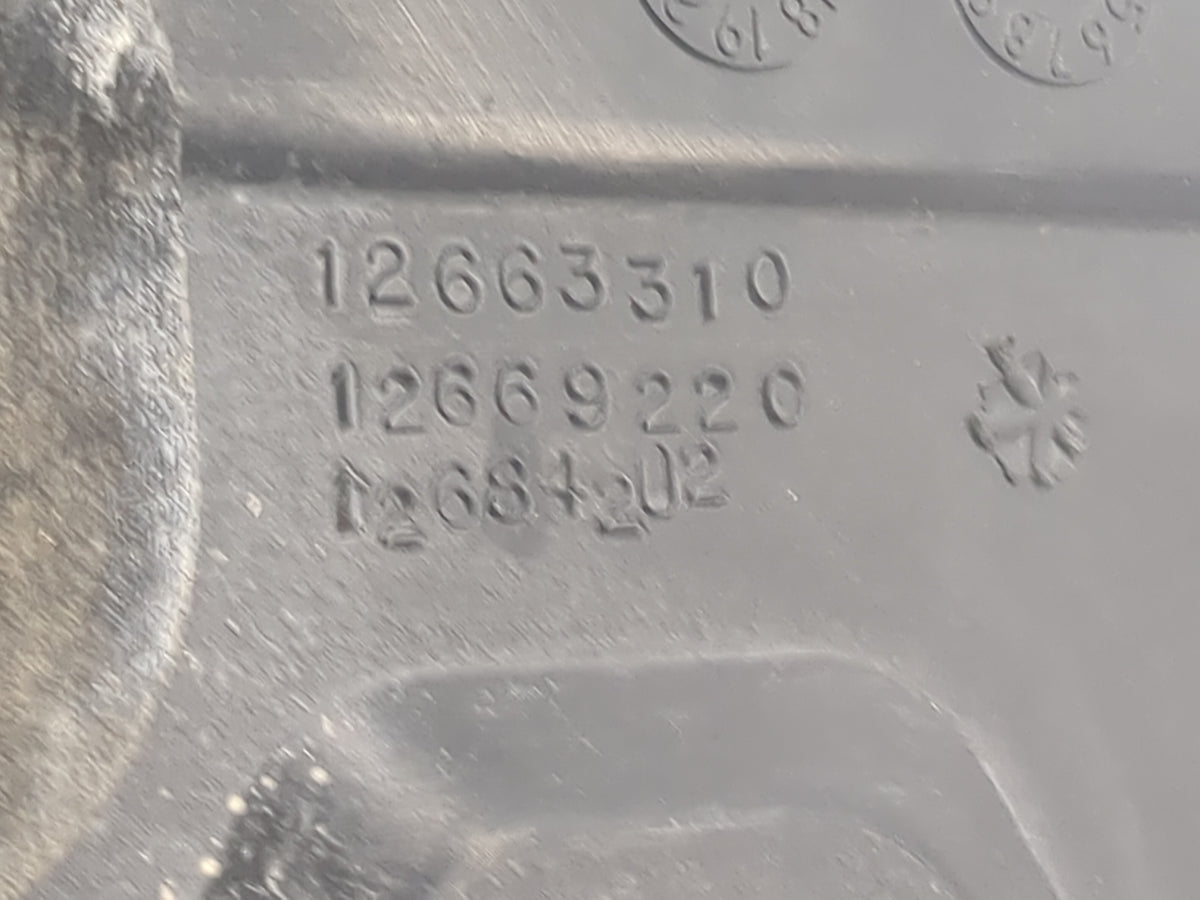 2019 Cadillac Xts Engine Cover Black - Oemusedautoparts1.com
