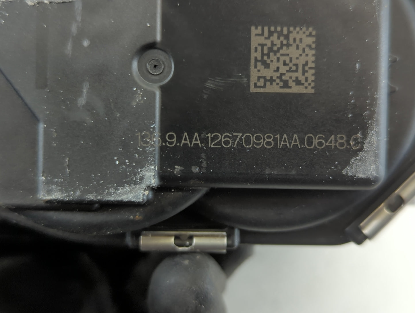 2013-2019 Cadillac Xts Throttle Body P/N:12670981AA Fits Fits 2012 2013 2014 2015 2016 2017 2018 2019 2020 2021 2022 OEM Use