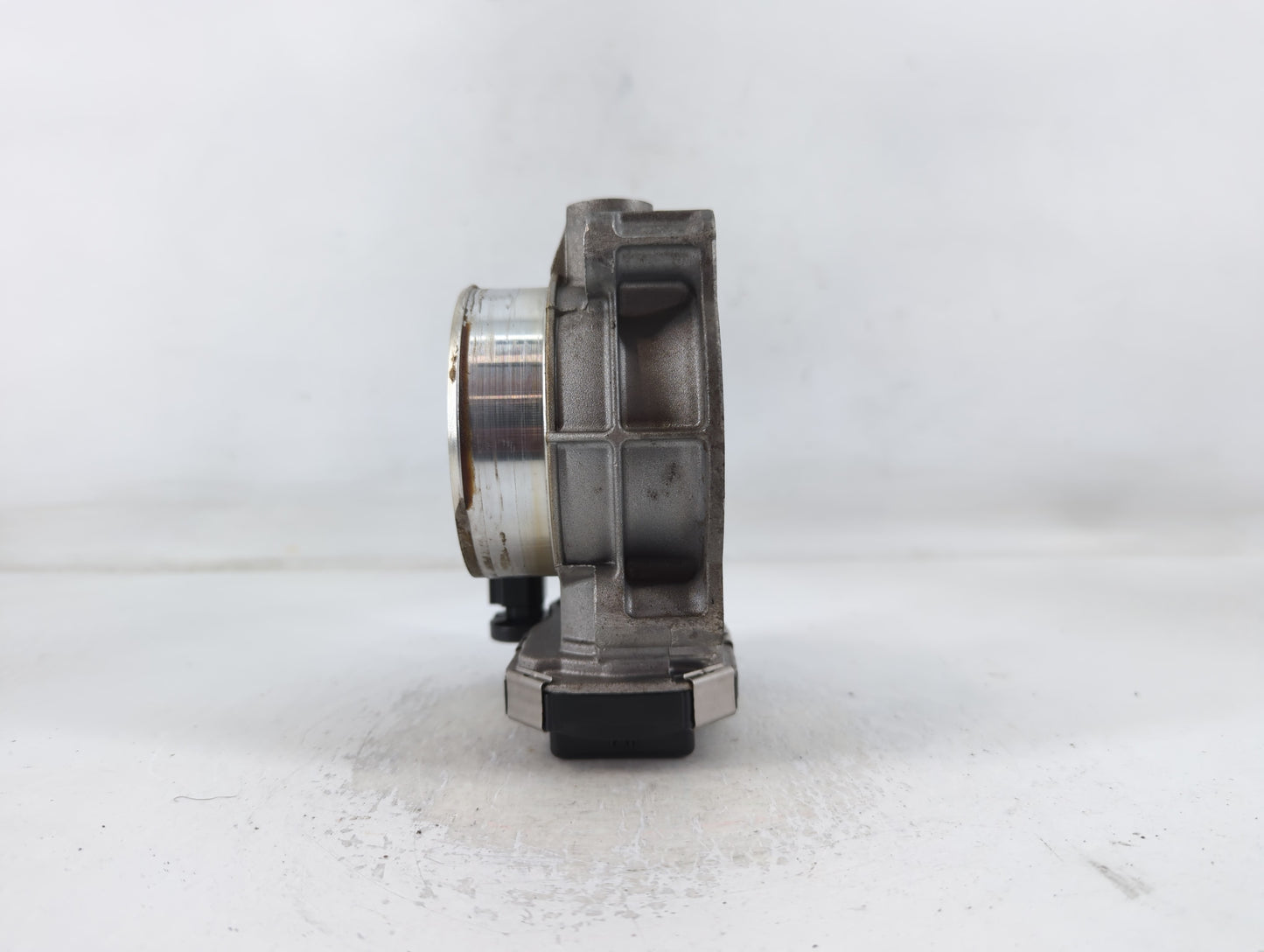 2013-2019 Cadillac Xts Throttle Body P/N:12670981AA Fits Fits 2012 2013 2014 2015 2016 2017 2018 2019 2020 2021 2022 OEM Use