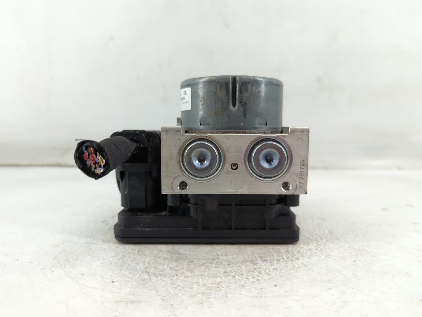 2018-2019 Cadillac Xts ABS Pump Control Module Replacement P/N:84645016 Fits Fits 2018 2019 OEM Used Auto Parts - Oemusedaut
