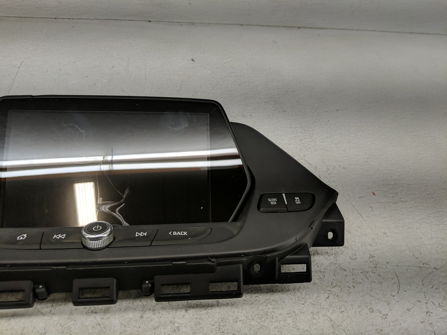 2019 Chevrolet Blazer Radio AM FM Cd Player Receiver Replacement P/N:84563748 Fits OEM Used Auto Parts - Oemusedautoparts1.c