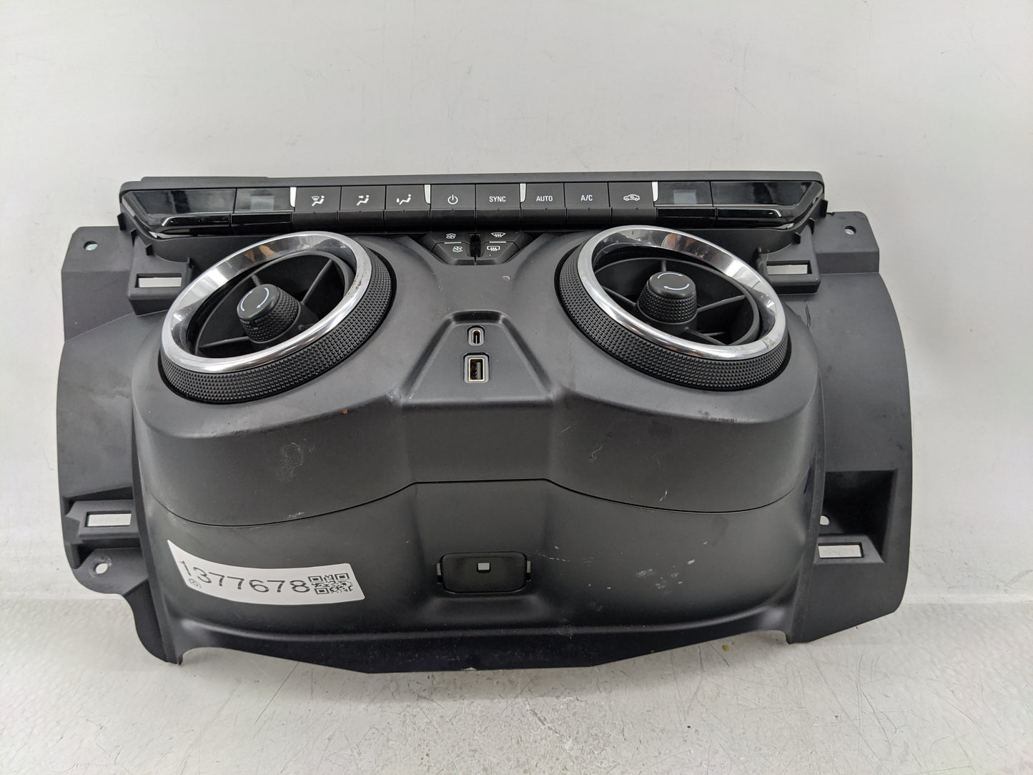 2019-2022 Chevrolet Blazer Climate Control Module Temperature AC/Heater Replacement P/N:000235226 84563762 Fits OEM Used Aut