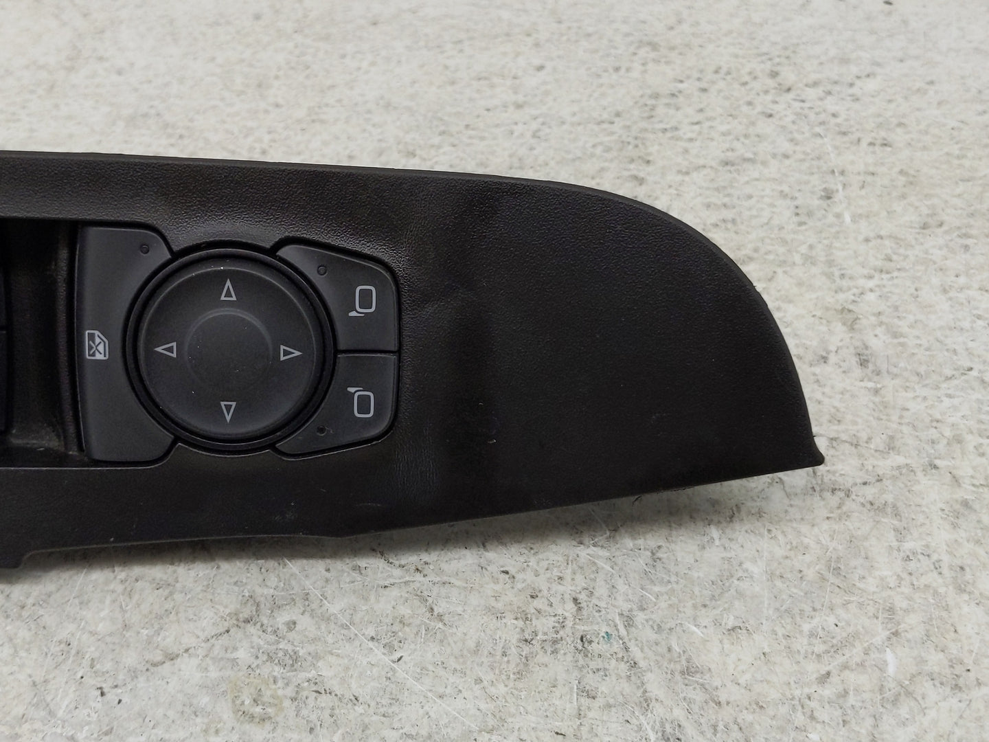 2019-2022 Chevrolet Blazer Master Power Window Switch Replacement Driver Side Left P/N:84513464 Fits OEM Used Auto Parts - O