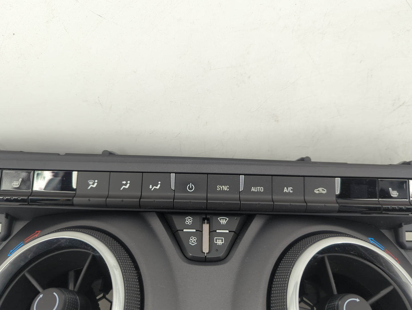 2019-2022 Chevrolet Blazer Climate Control Module Temperature AC/Heater Replacement P/N:84563761 Fits Fits 2019 2020 2021 20