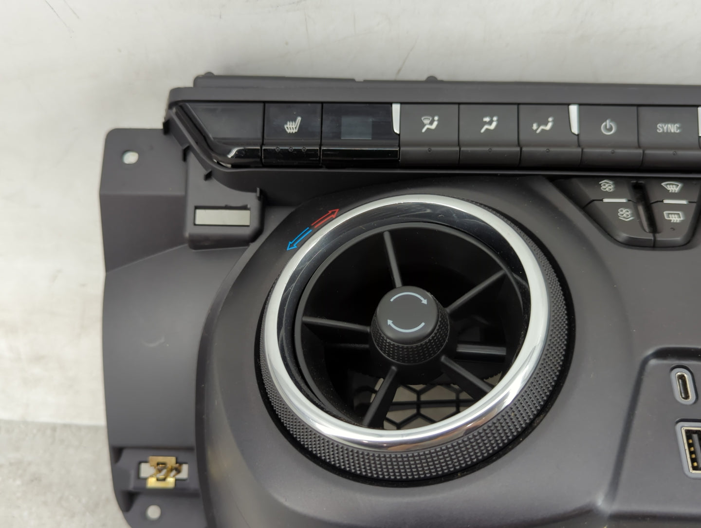 2019-2022 Chevrolet Blazer Climate Control Module Temperature AC/Heater Replacement P/N:84563761 Fits Fits 2019 2020 2021 20