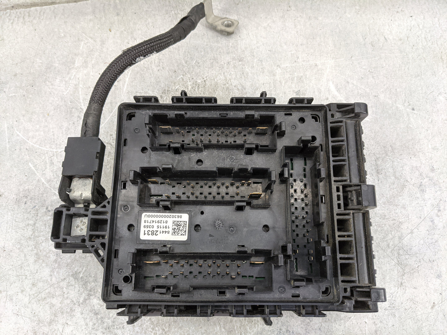 2019 Chevrolet Blazer Fusebox Fuse Box Panel Relay Module P/N:84412831 Fits OEM Used Auto Parts - Oemusedautoparts1.com
