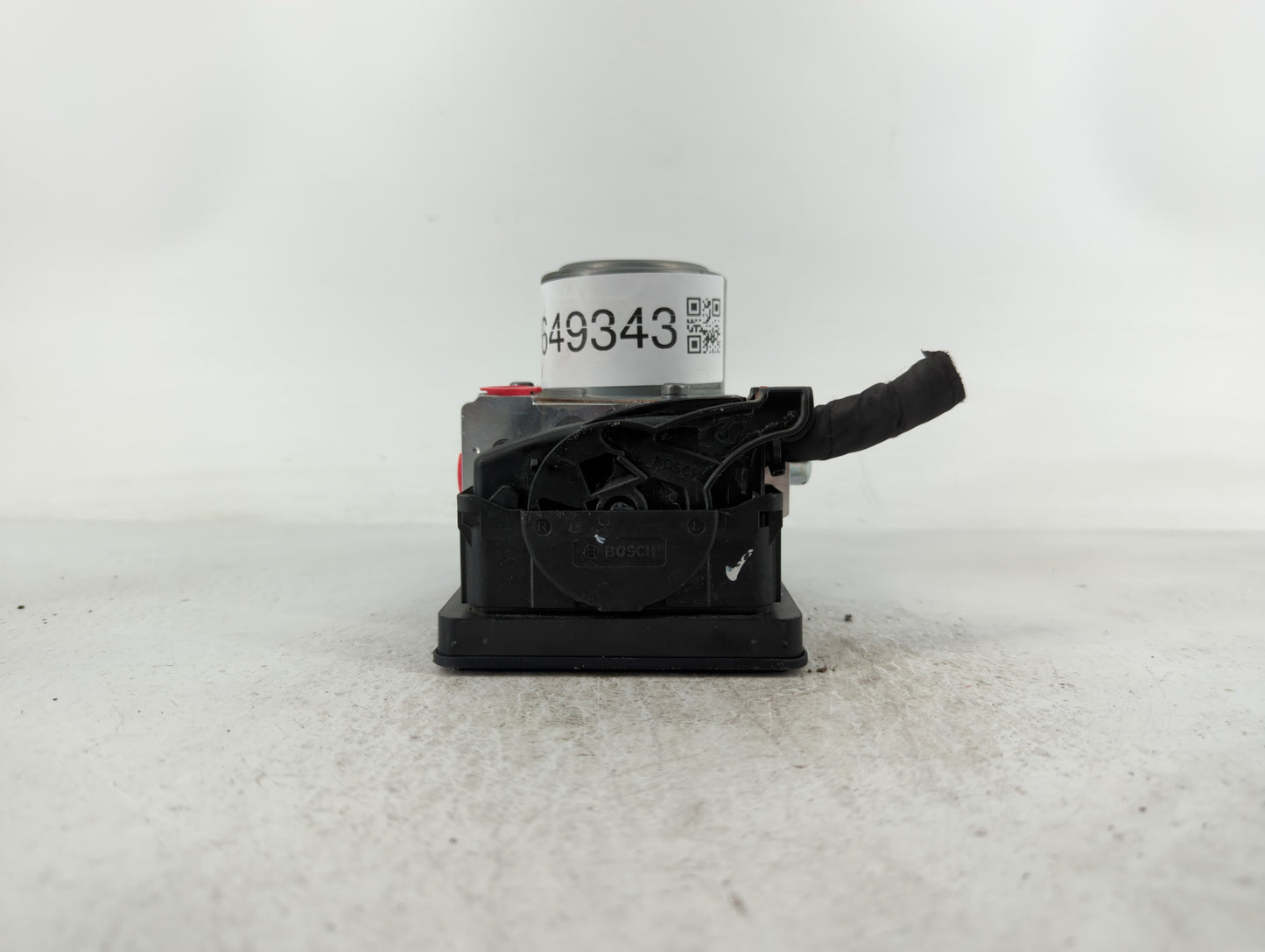 2019-2022 Chevrolet Blazer ABS Pump Control Module Replacement P/N:84502696 Fits Fits 2019 2020 2021 2022 OEM Used Auto Part
