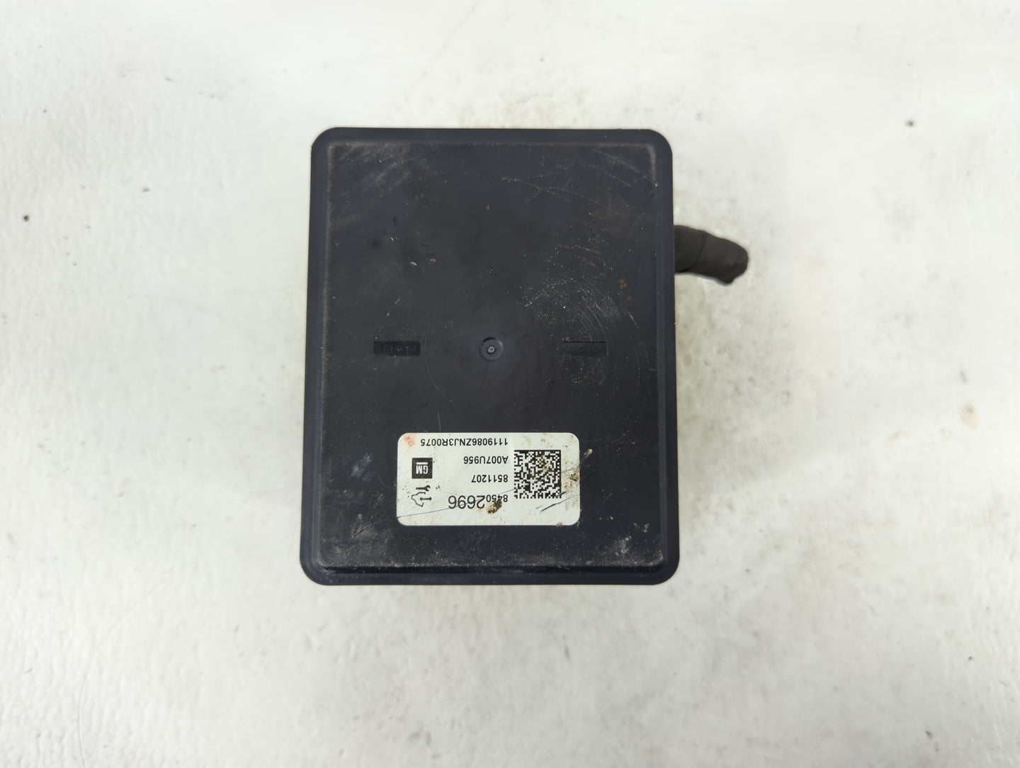 2019-2022 Chevrolet Blazer ABS Pump Control Module Replacement P/N:84502696 Fits Fits 2019 2020 2021 2022 OEM Used Auto Part