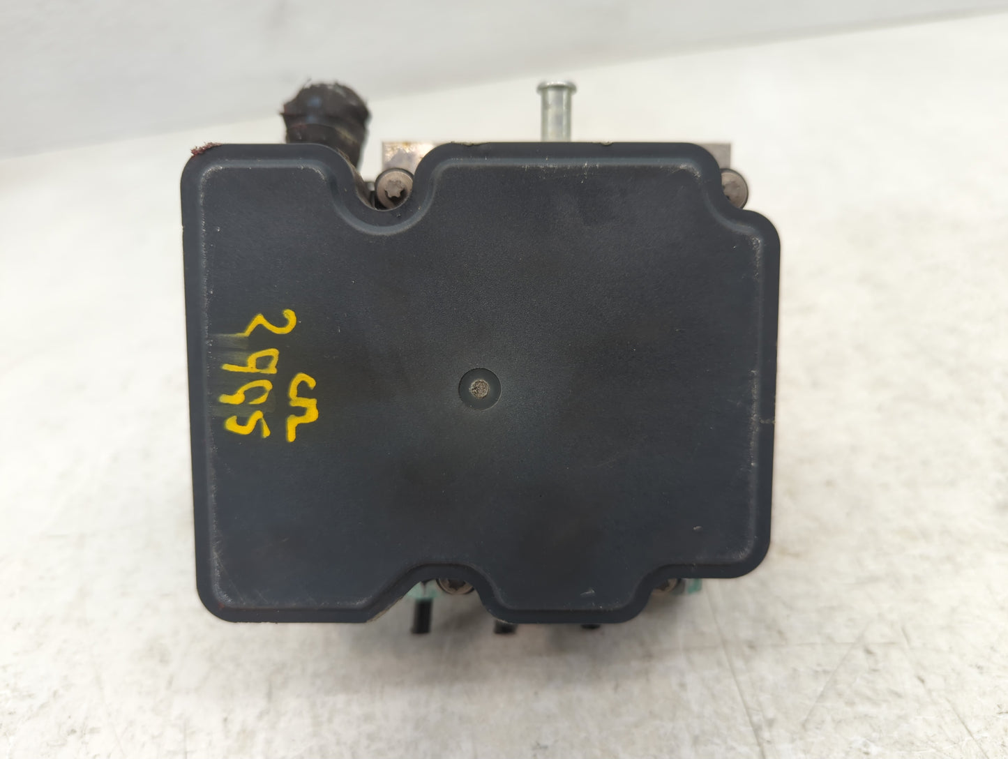 2019-2021 Chevrolet Camaro ABS Pump Control Module Replacement P/N:84653125 84244637 Fits Fits 2019 2020 2021 OEM Used Auto 