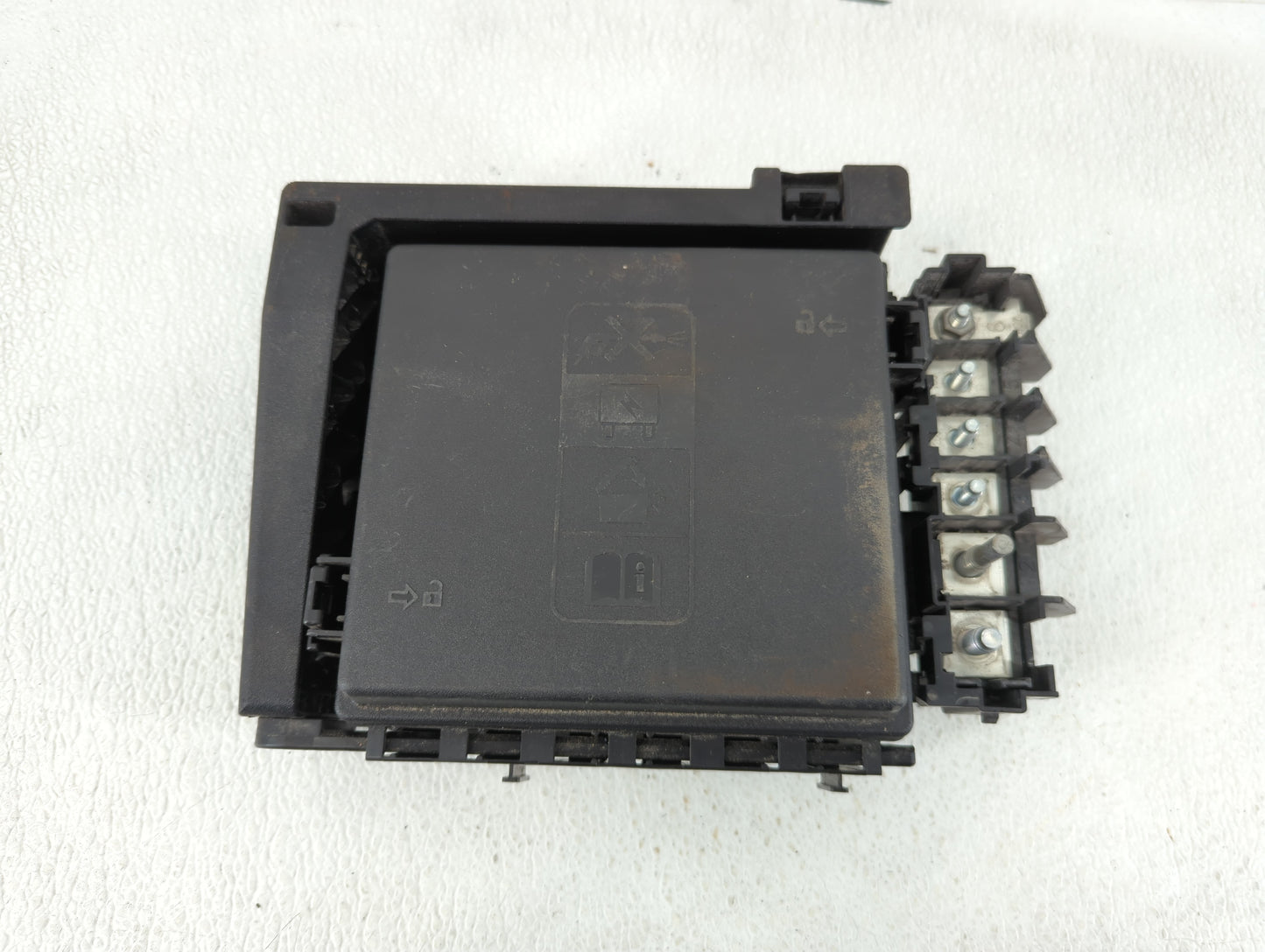2019-2020 Chevrolet Camaro Fusebox Fuse Box Panel Relay Module P/N:812914718 19085 0524, 84572690 Fits Fits 2019 2020 OEM Us