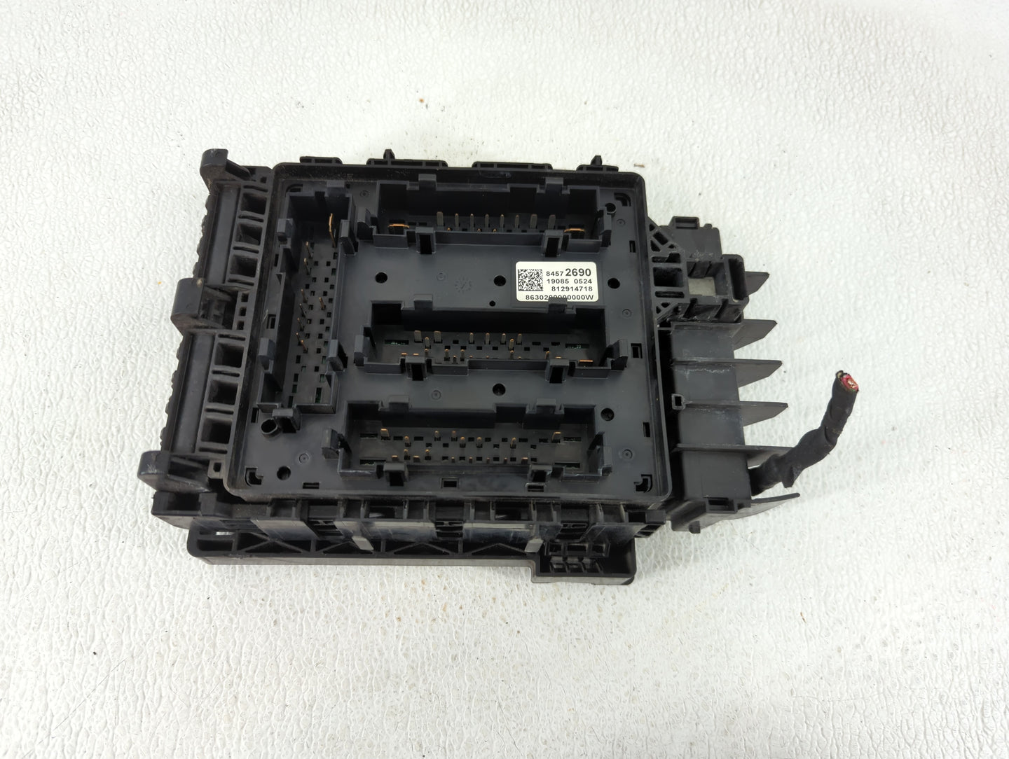 2019-2020 Chevrolet Camaro Fusebox Fuse Box Panel Relay Module P/N:812914718 19085 0524, 84572690 Fits Fits 2019 2020 OEM Us
