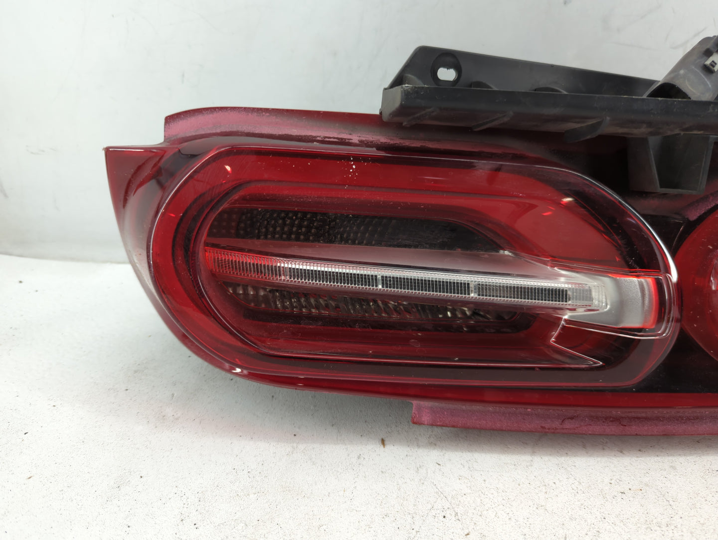 2019-2021 Chevrolet Camaro Tail Light Assembly Passenger Right OEM P/N:84529731 Fits Fits 2019 2020 2021 OEM Used Auto Parts