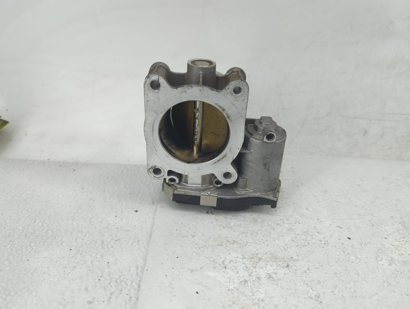 2016-2021 Chevrolet Camaro Throttle Body P/N:12681472AA Fits Fits 2013 2014 2015 2016 2017 2018 2019 2020 2021 OEM Used Auto