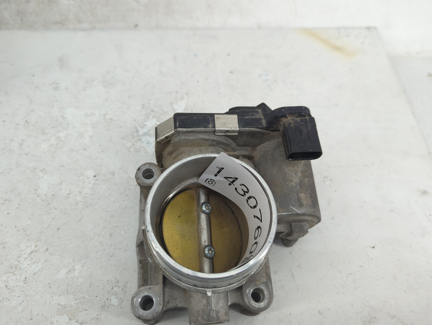 2016-2021 Chevrolet Camaro Throttle Body P/N:12681472AA Fits Fits 2013 2014 2015 2016 2017 2018 2019 2020 2021 OEM Used Auto