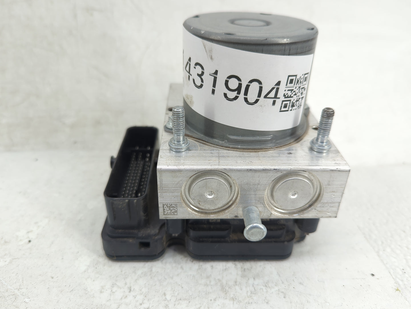 2019-2021 Chevrolet Camaro ABS Pump Control Module Replacement P/N:0265956577 2265106539 Fits Fits 2019 2020 2021 OEM Used A