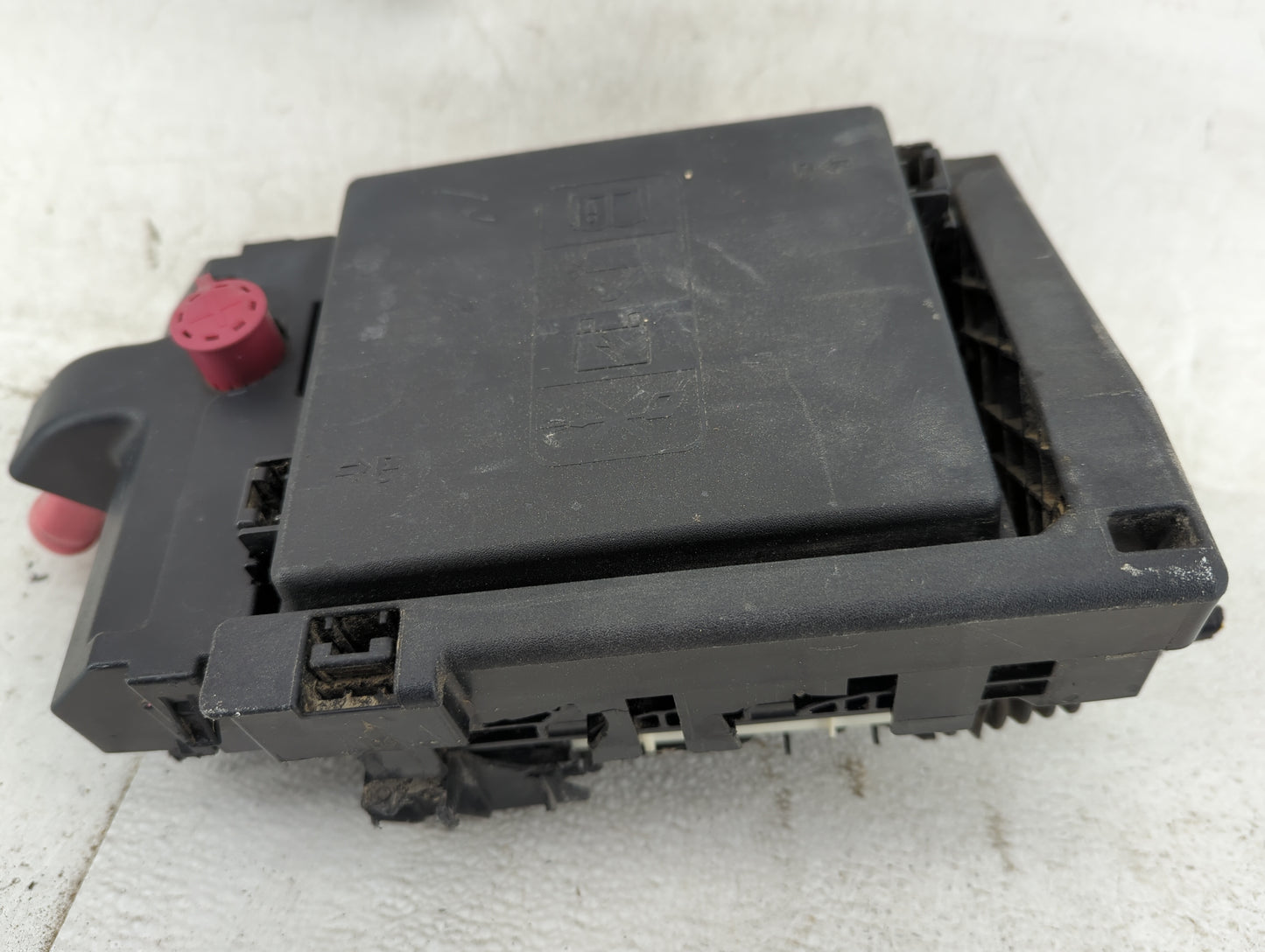 2019 Chevrolet Camaro Fusebox Fuse Box Panel Relay Module P/N:13455283 8135A36, 13468935, 84471857, 545324639 Fits OEM Used 