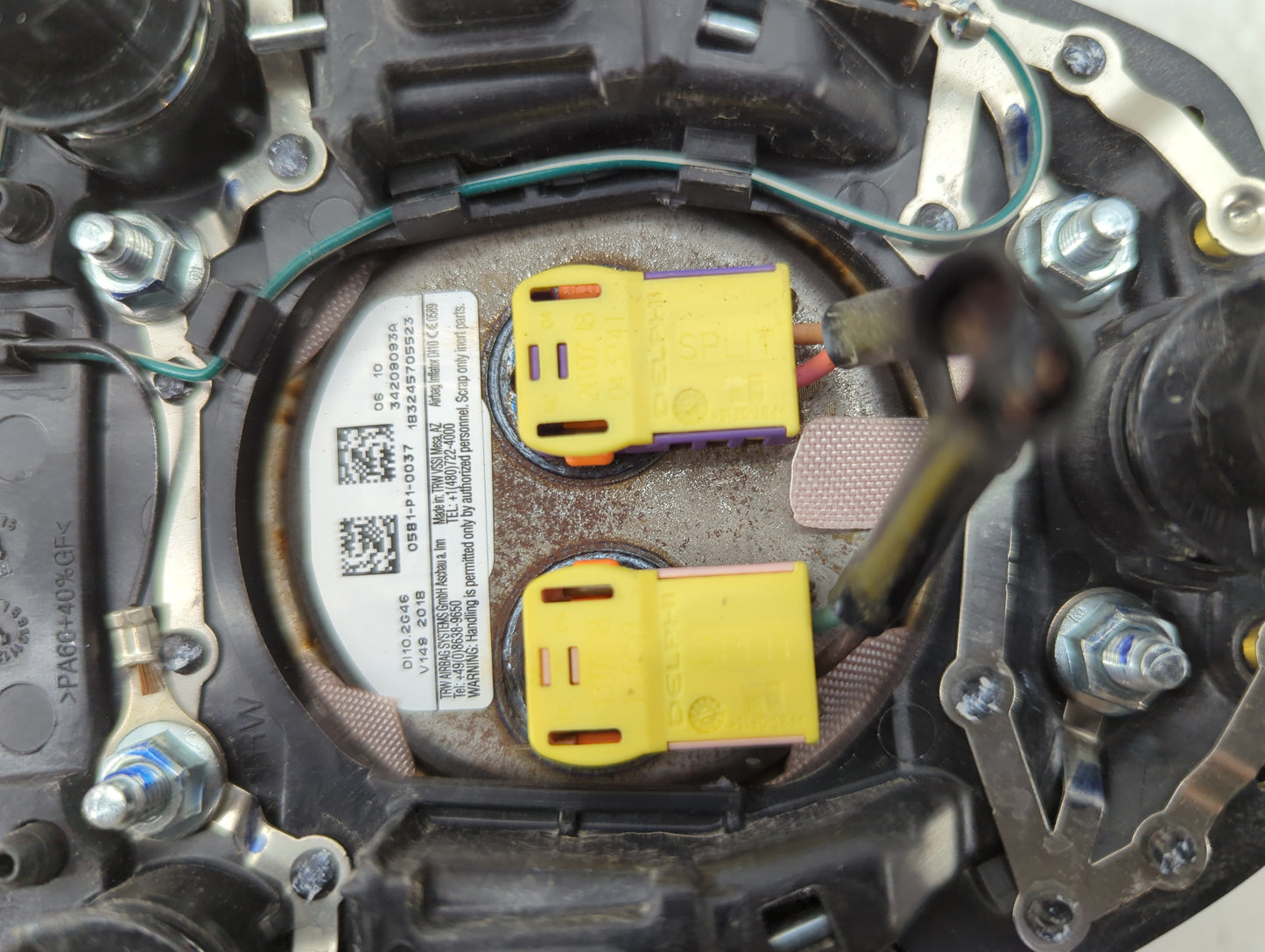 2019 Chevrolet Camaro Air Bag Driver Left Steering Wheel Mounted P/N:34209093A 05B1-P1-0037, 34209948D Fits OEM Used Auto Pa