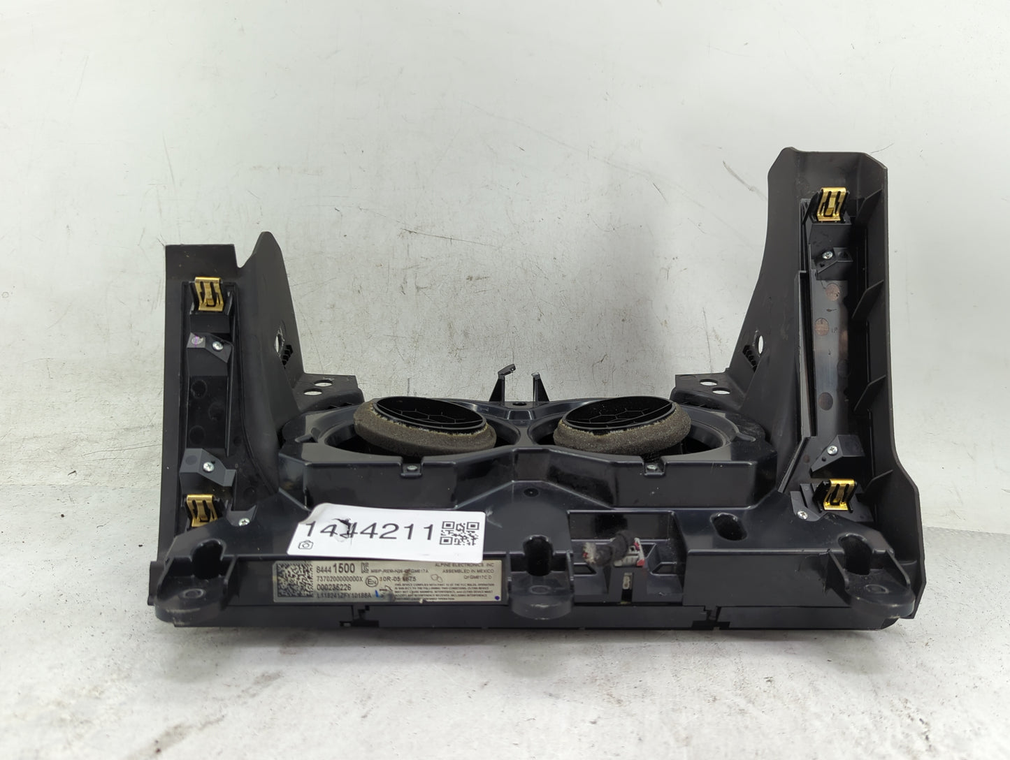 2018-2021 Chevrolet Camaro Climate Control Module Temperature AC/Heater Replacement P/N:84441500 7370200000000X Fits OEM Use