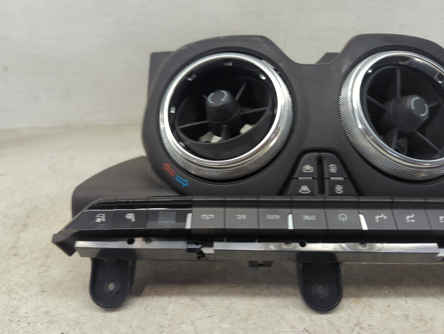 2018-2021 Chevrolet Camaro Climate Control Module Temperature AC/Heater Replacement Fits Fits 2018 2019 2020 2021 OEM Used A
