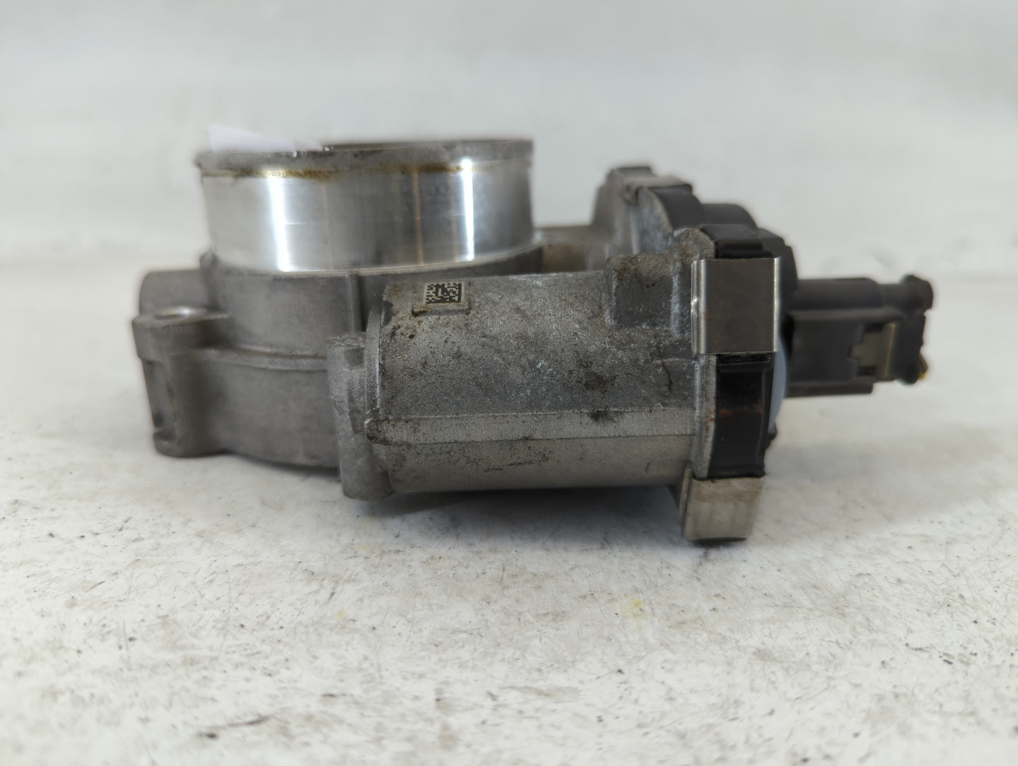 2016-2021 Chevrolet Camaro Throttle Body P/N:12671014 Fits Fits 2016 2017 2018 2019 2020 2021 2022 OEM Used Auto Parts - Oem