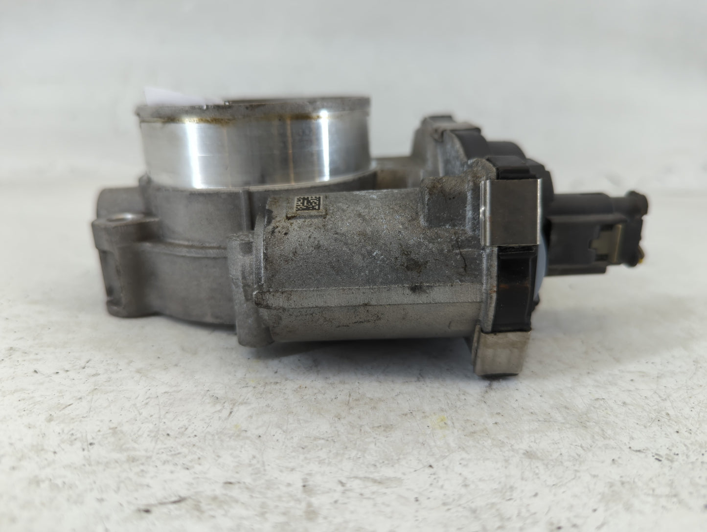 2016-2021 Chevrolet Camaro Throttle Body P/N:12671014 Fits Fits 2016 2017 2018 2019 2020 2021 2022 OEM Used Auto Parts - Oem
