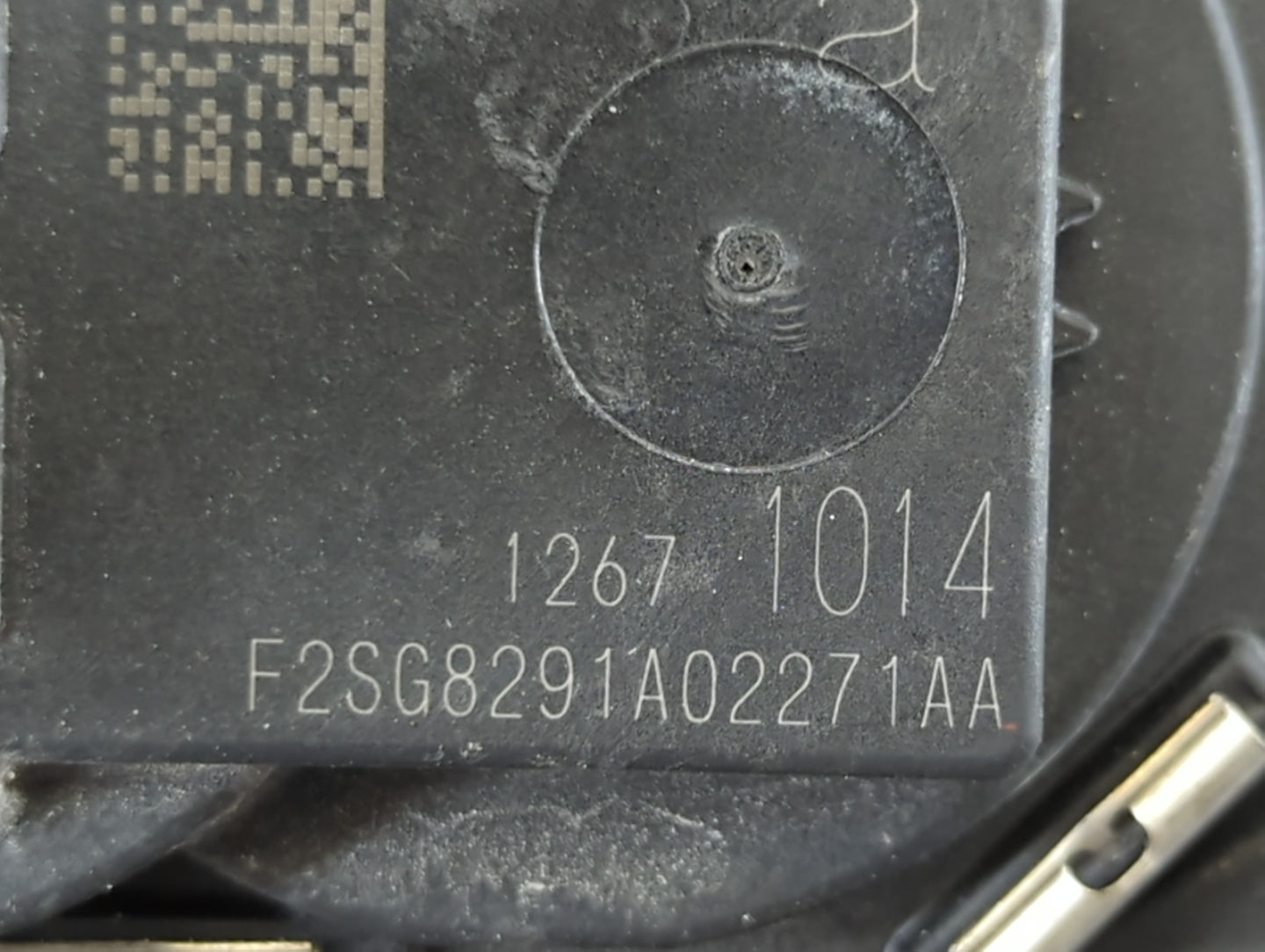 2016-2021 Chevrolet Camaro Throttle Body P/N:12671014 Fits Fits 2016 2017 2018 2019 2020 2021 2022 OEM Used Auto Parts - Oem