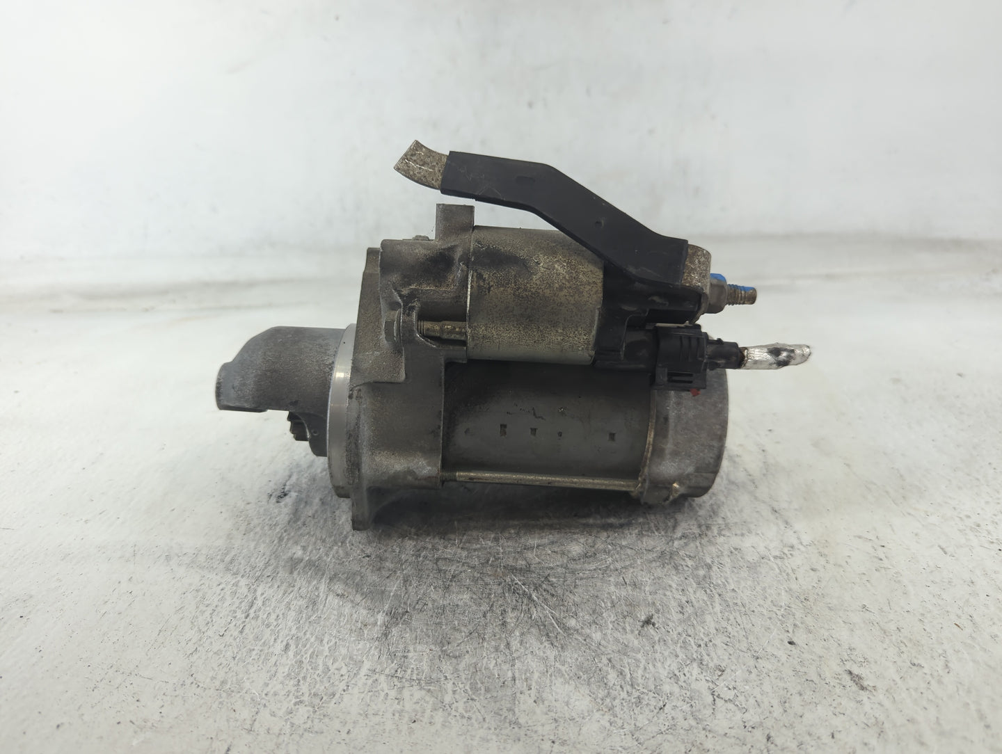 2016-2021 Chevrolet Camaro Car Starter Motor Solenoid OEM P/N:12667974 Fits Fits 2016 2017 2018 2019 2020 2021 2022 OEM Used