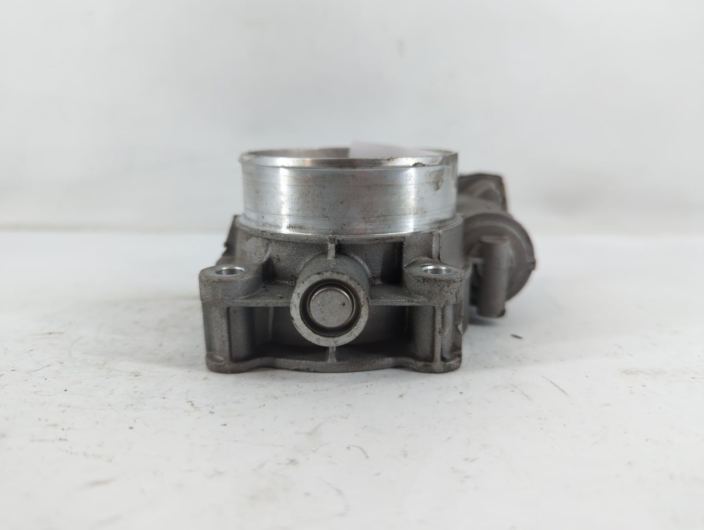 2016-2021 Chevrolet Camaro Throttle Body P/N:12671014 Fits Fits 2016 2017 2018 2019 2020 2021 2022 OEM Used Auto Parts - Oem