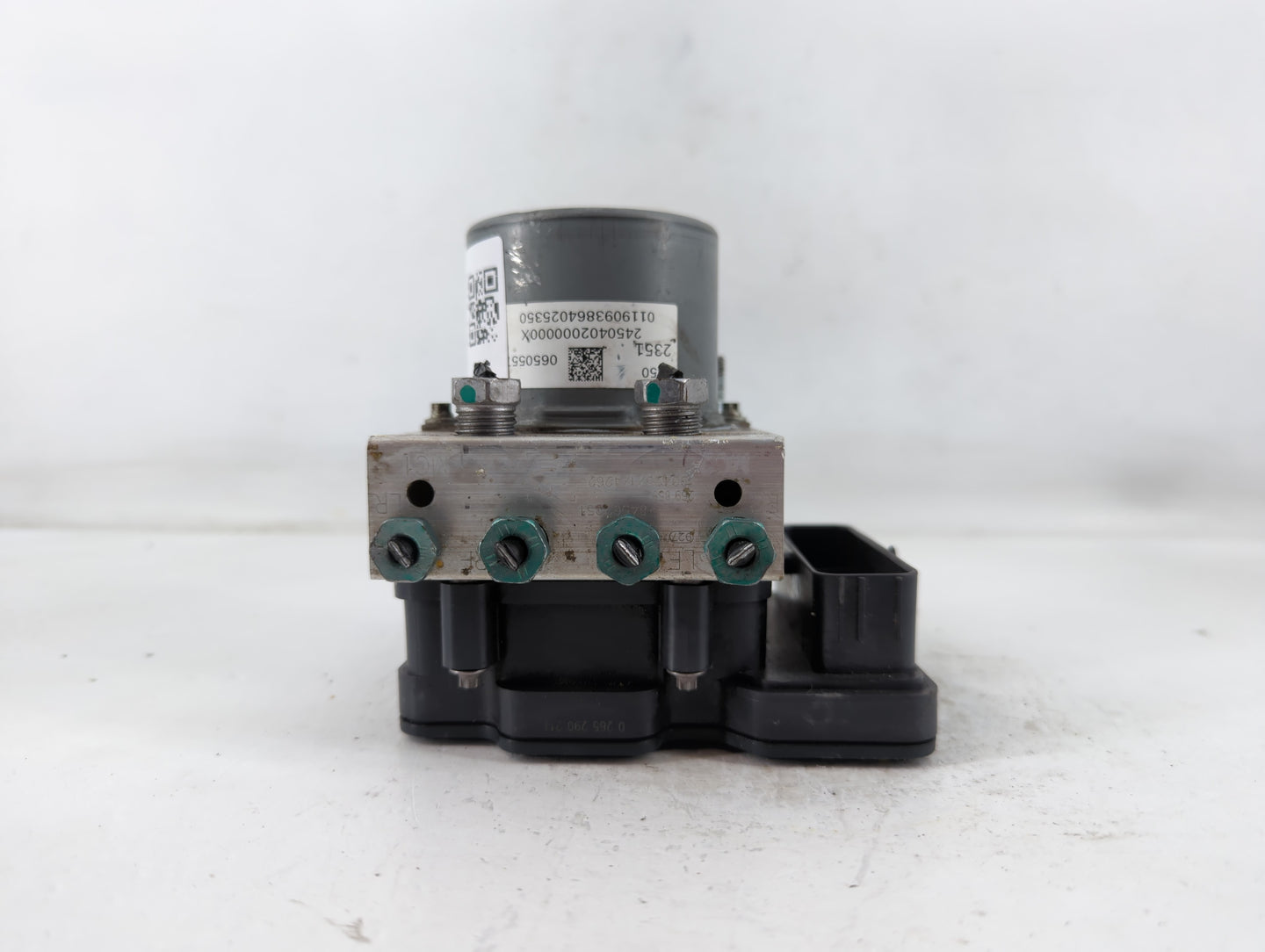 2019-2021 Chevrolet Camaro ABS Pump Control Module Replacement P/N:84502351 Fits Fits 2019 2020 2021 OEM Used Auto Parts - O