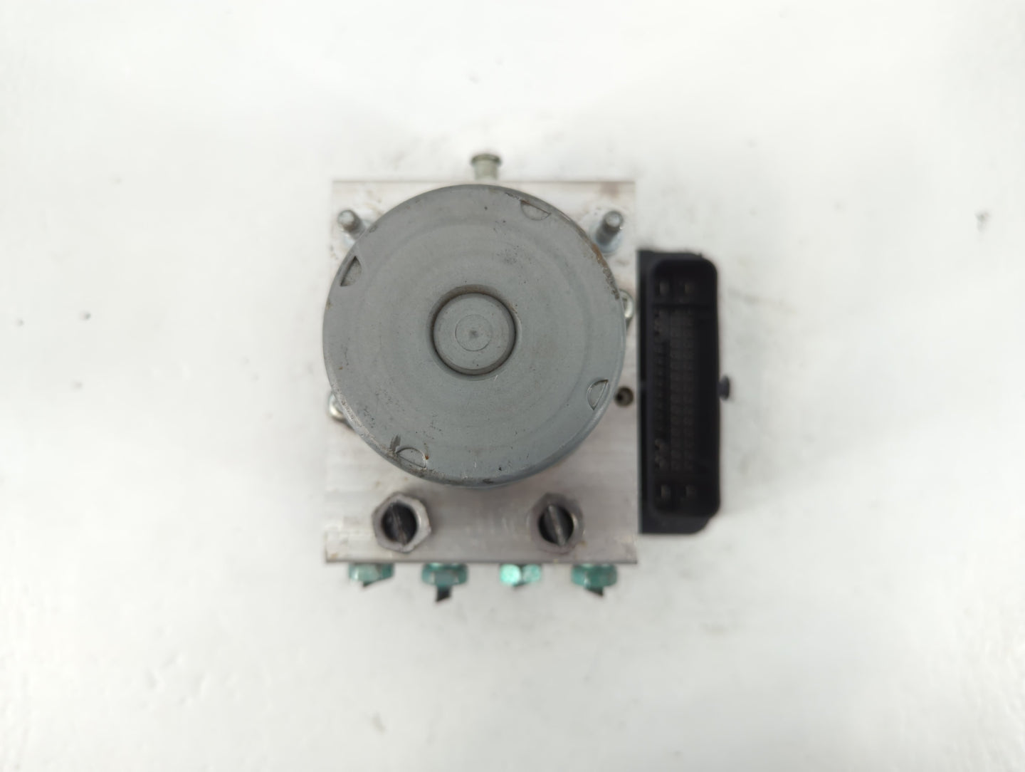 2019-2021 Chevrolet Camaro ABS Pump Control Module Replacement P/N:84502351 Fits Fits 2019 2020 2021 OEM Used Auto Parts - O
