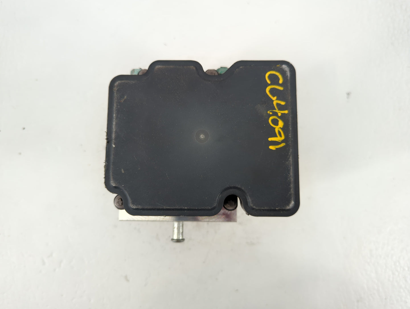 2019-2021 Chevrolet Camaro ABS Pump Control Module Replacement P/N:84502351 Fits Fits 2019 2020 2021 OEM Used Auto Parts - O
