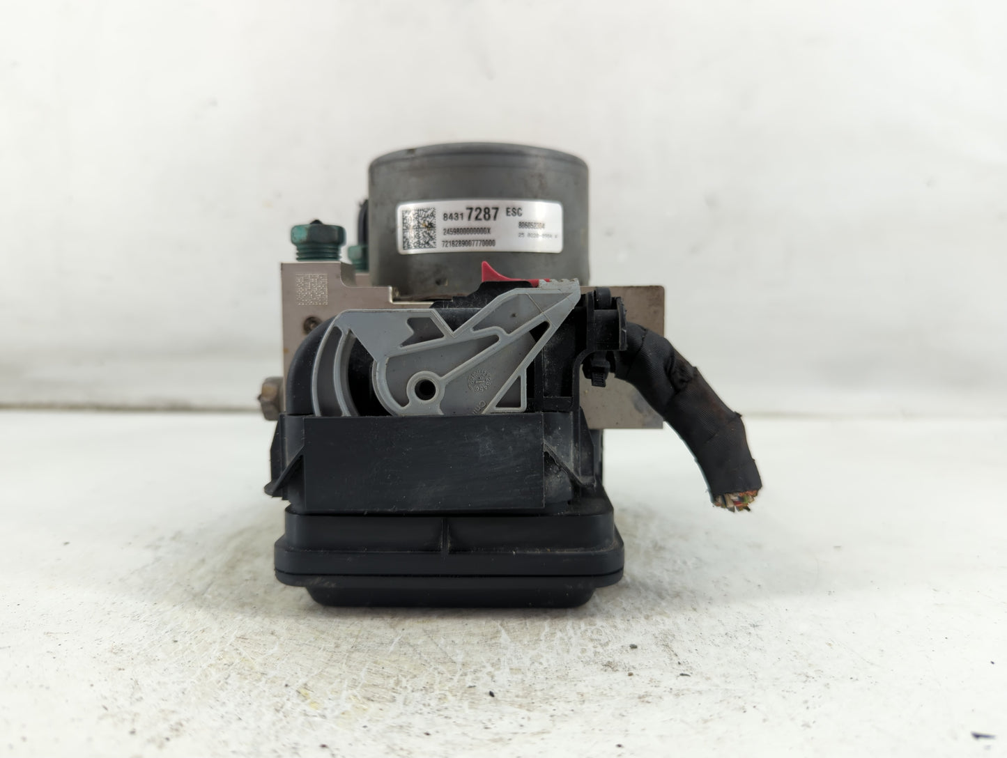 2017-2022 Chevrolet Colorado ABS Pump Control Module Replacement P/N:84317287 Fits Fits 2017 2018 2019 2020 2021 2022 OEM Us
