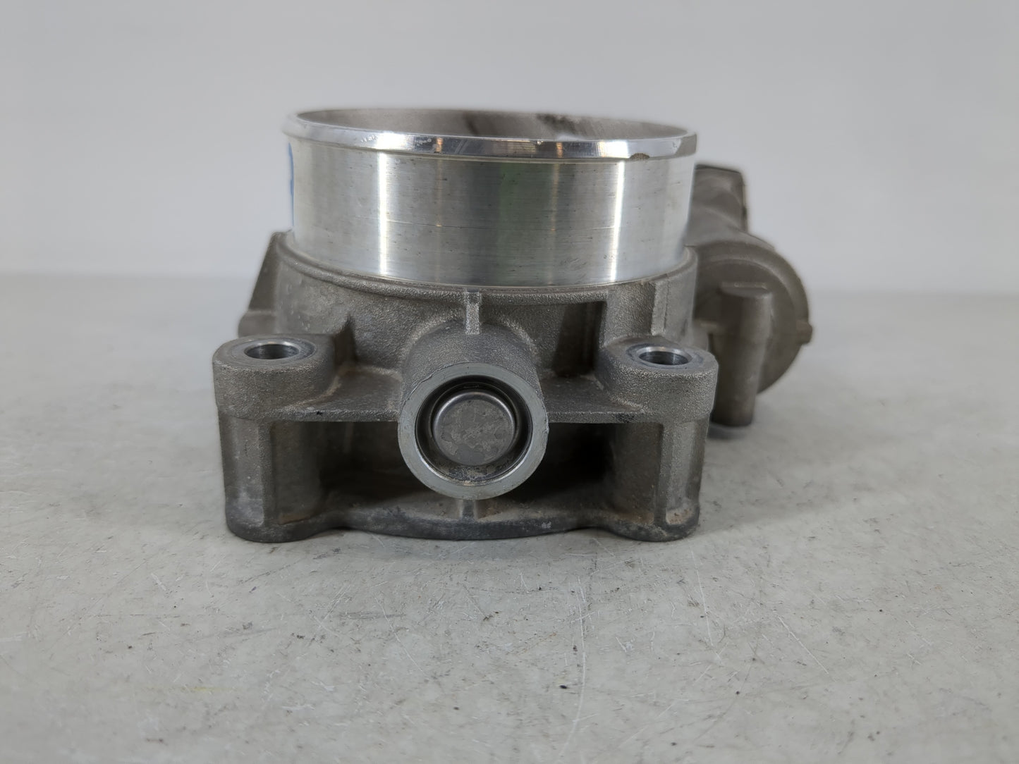 2017-2022 Chevrolet Colorado Throttle Body P/N:12671014 12676296AA Fits Fits 2016 2017 2018 2019 2020 2021 2022 OEM Used Aut