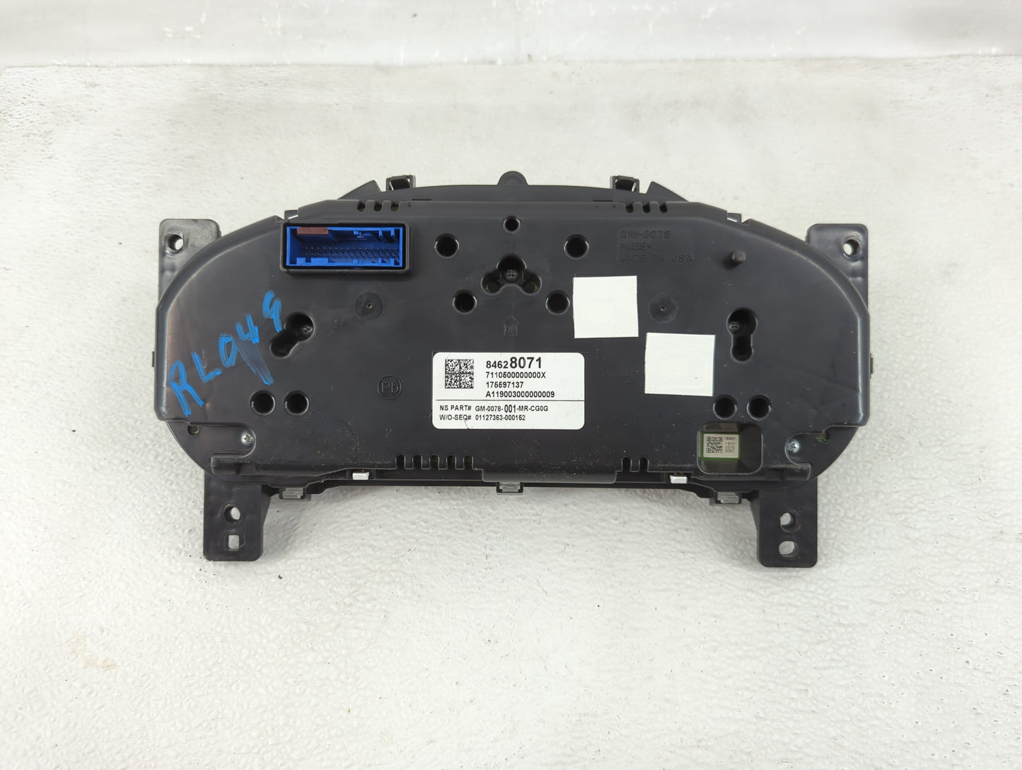 2019 Chevrolet Colorado Instrument Cluster Speedometer Gauges P/N:84628071 Fits OEM Used Auto Parts - Oemusedautoparts1.com