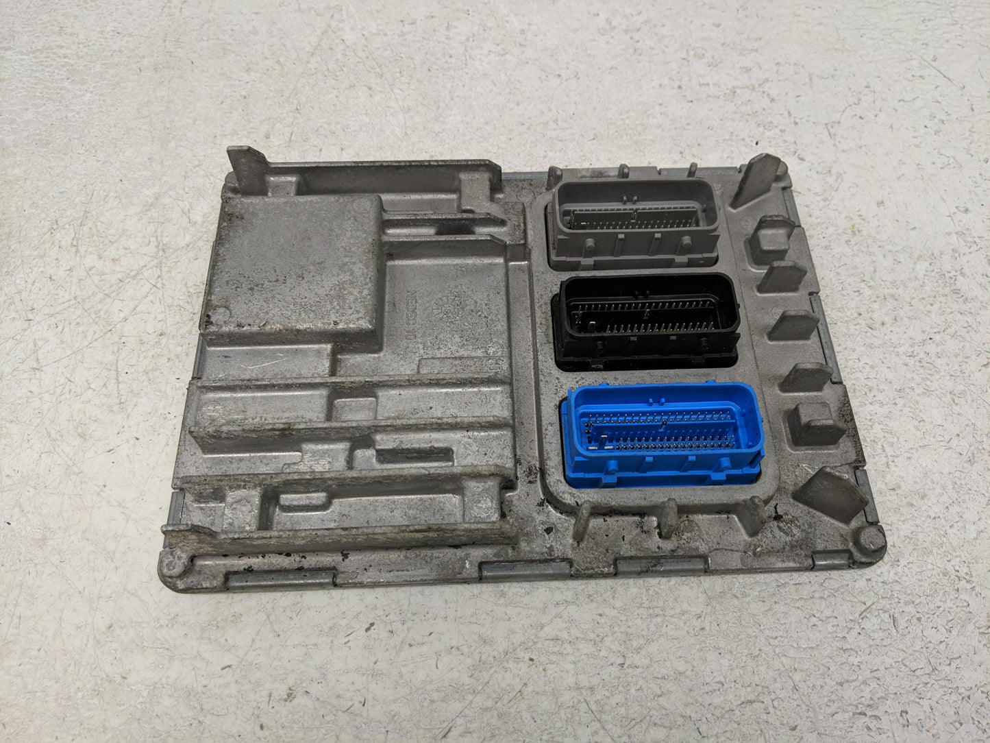 2017-2022 Chevrolet Colorado PCM Engine Control Computer ECU ECM PCU OEM P/N:039045703 12697606 Fits OEM Used Auto Parts - O