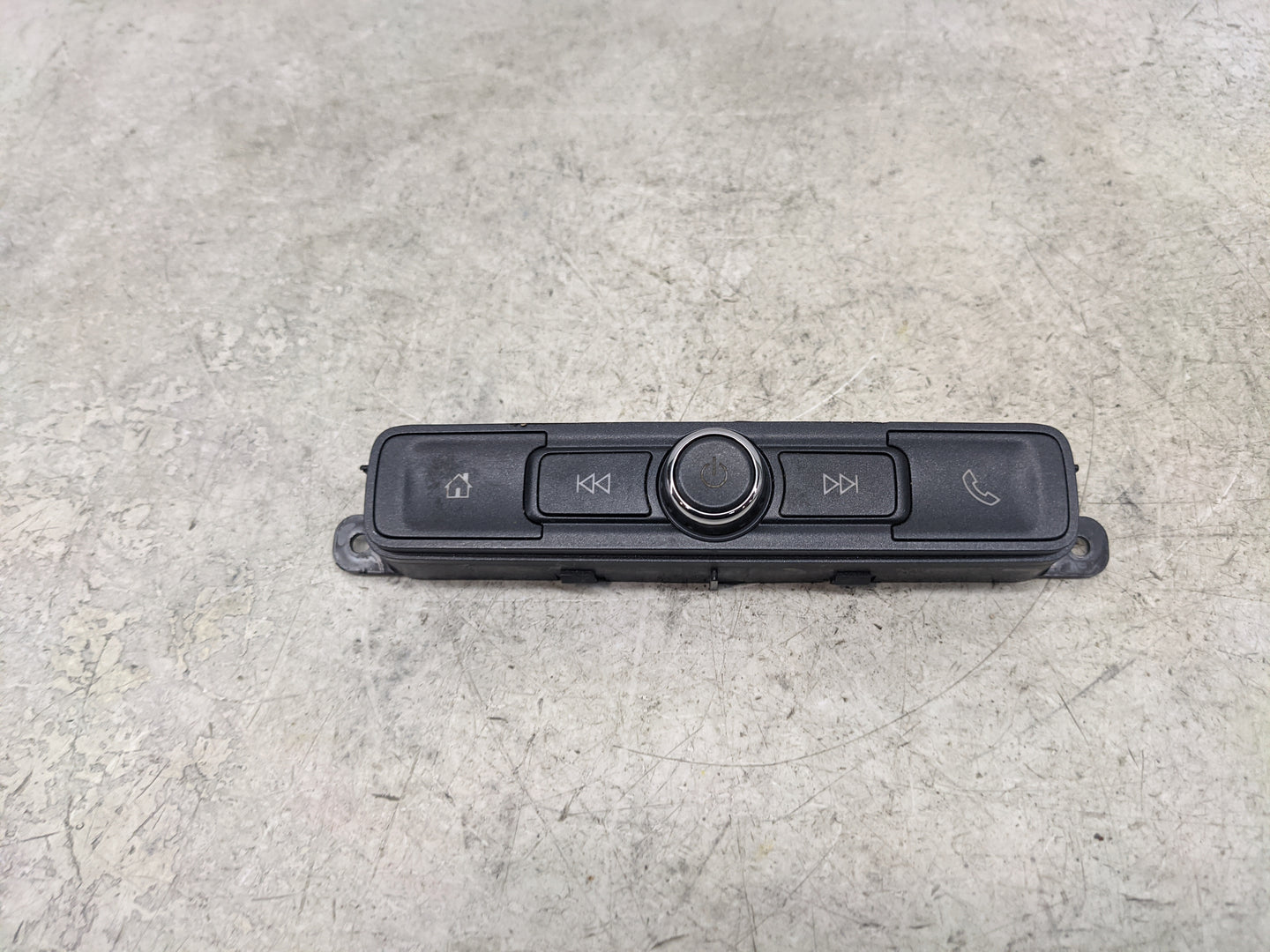 2020-2022 Chevrolet Colorado Radio AM FM Cd Player Receiver Replacement P/N:84491777 84479960 Fits Fits 2018 2020 2021 2022 